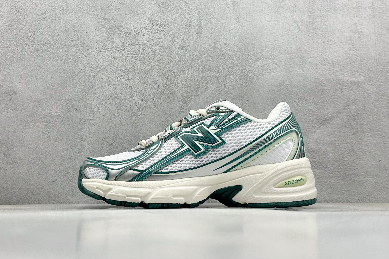  
GW版 New Balance 740系列复古老爹风休闲运动慢跑鞋
#原盒 原吊牌 组合大底 11