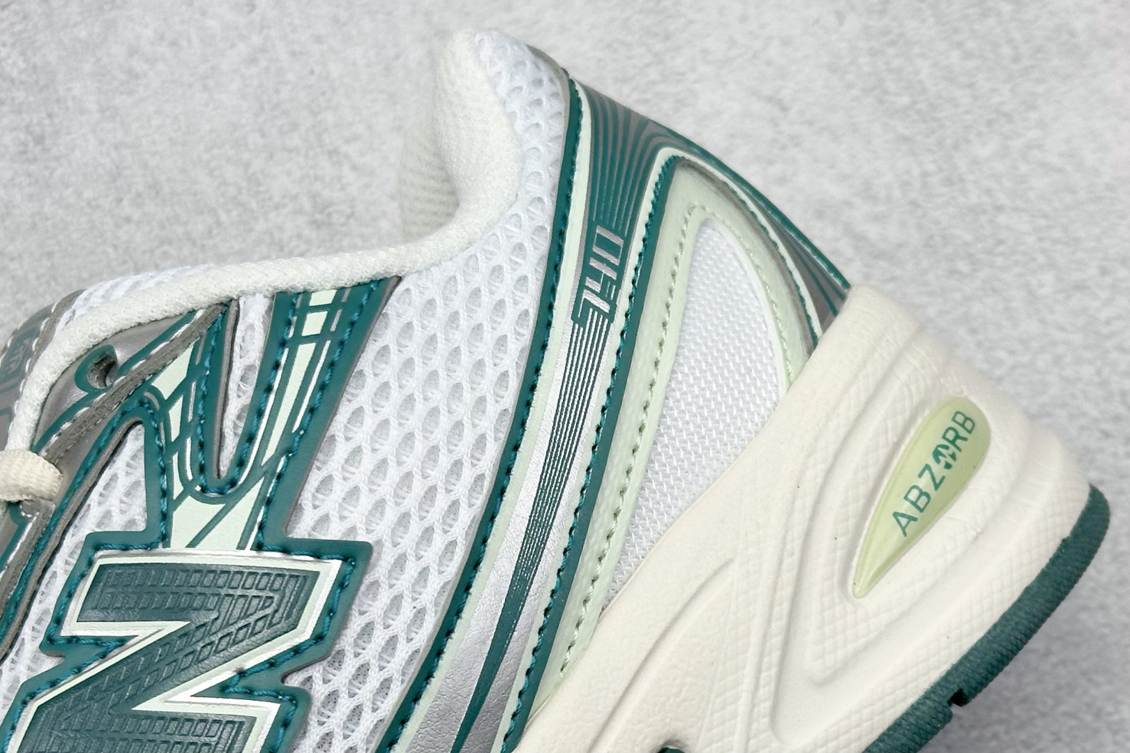  
GW版 New Balance 740系列复古老爹风休闲运动慢跑鞋
#原盒 原吊牌 组合大底 11