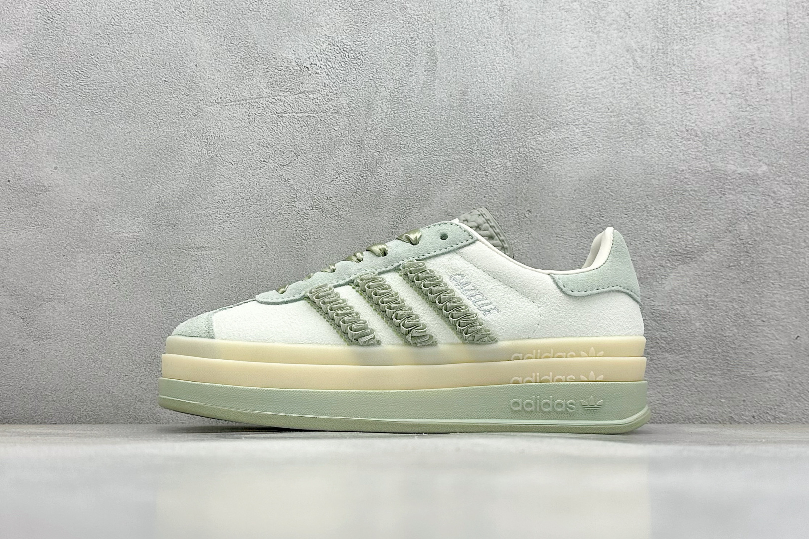 Adidas Originals Gazelle Bold Women's Low-Top Platform Sneakers JR4244 1 Adidas Originals Gazelle Bold Women's Low-Top Platform Sneakers JR4244