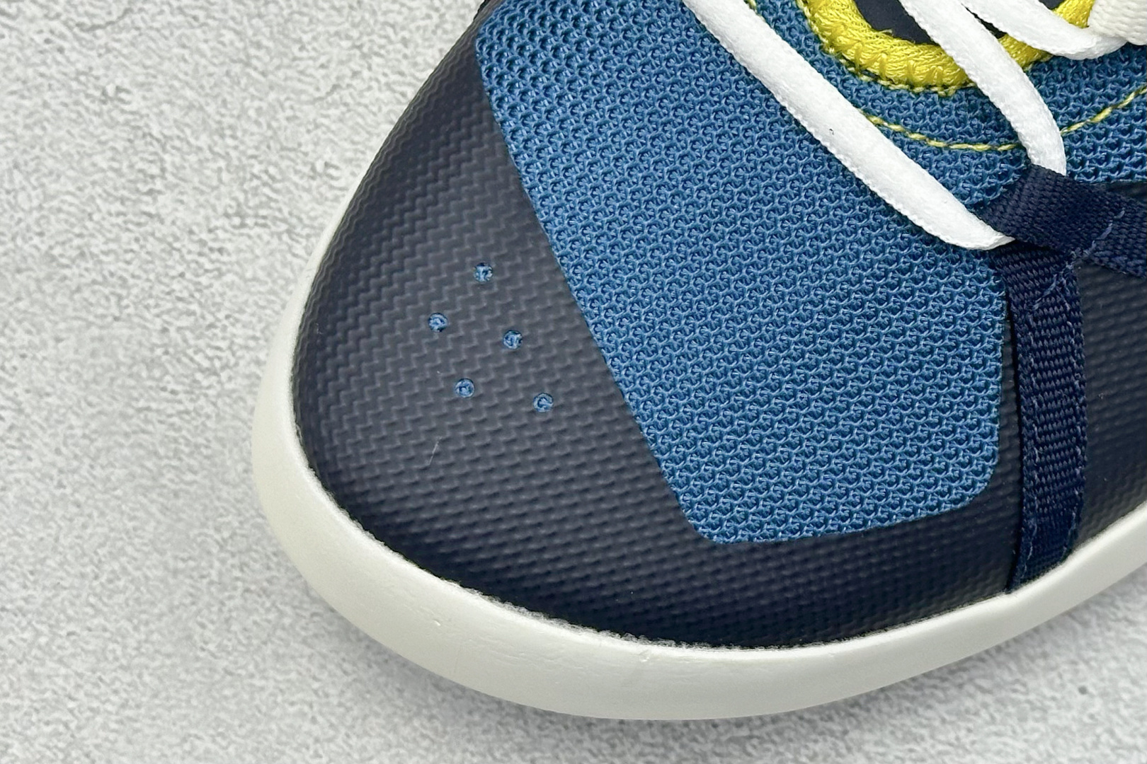  
Adidas Climacool TERREX CC BOAT  运动溯溪鞋户外涉水鞋 

货号：B