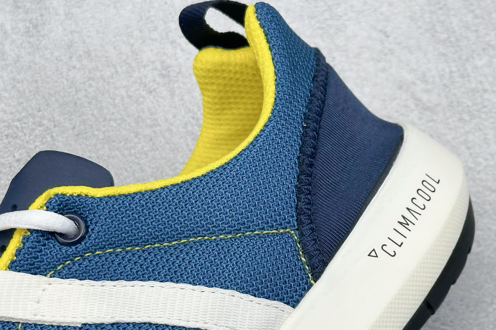  
Adidas Climacool TERREX CC BOAT  运动溯溪鞋户外涉水鞋 

货号：B