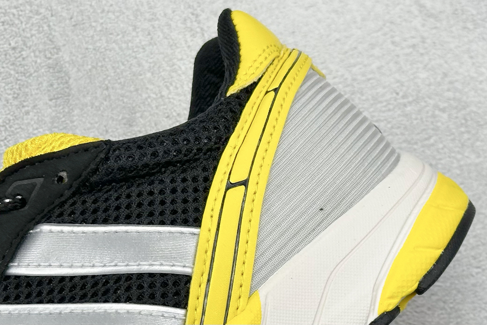  
Adidas originals Neftenga x WALES BONNER
舒适柔软防滑耐磨低