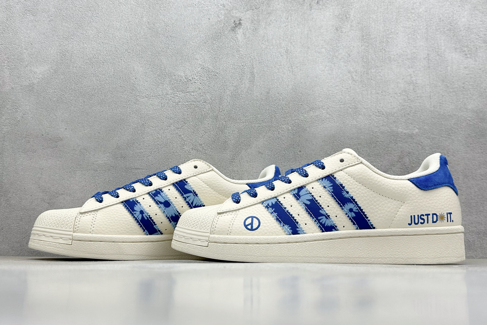 AD Originals Superstar x Nike x Peaceminusone 白蓝 AD0003