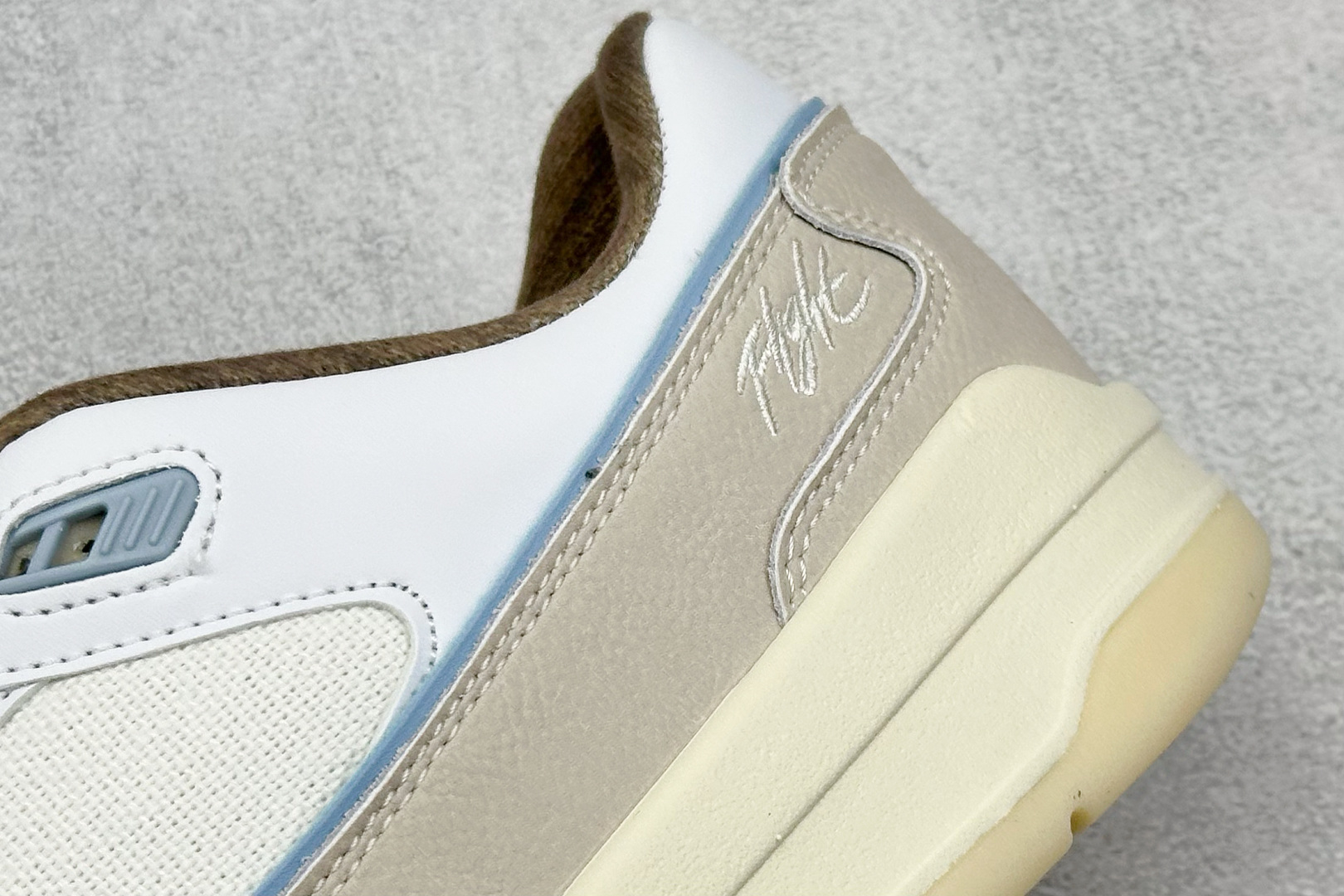  
BF版 Jordan FLIGHT COURT 
公司级出品 极力推荐
Air Jordan AJ4