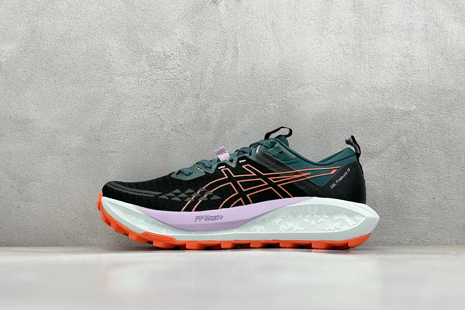  
Asics Gel-Trabuco 13 亚瑟士复古透气休闲鞋缓震耐磨跑步鞋
#鞋面采用无缝线鞋面