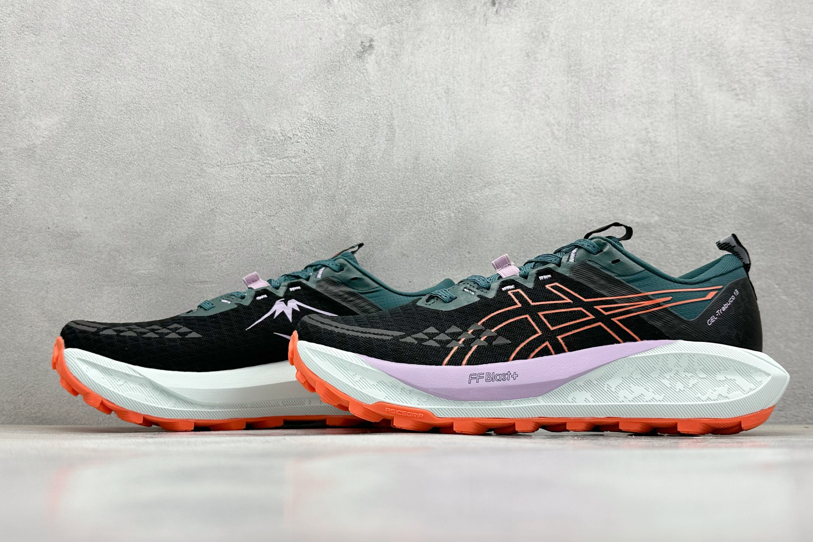  
Asics Gel-Trabuco 13 亚瑟士复古透气休闲鞋缓震耐磨跑步鞋
#鞋面采用无缝线鞋面