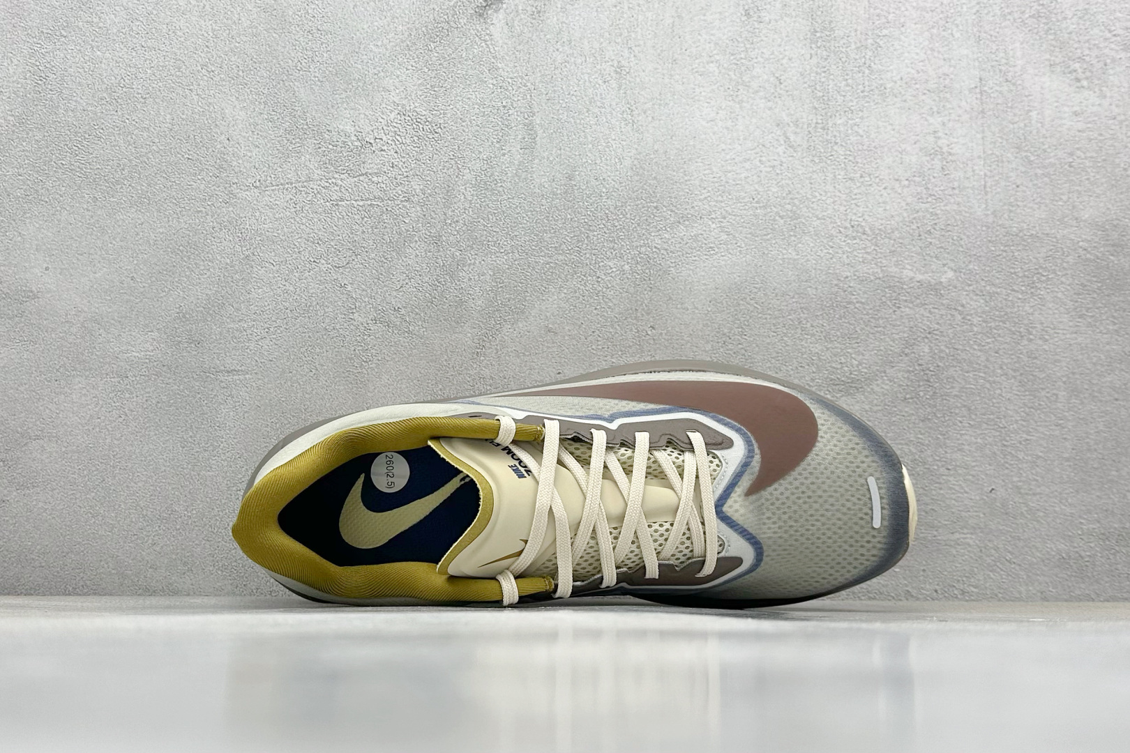  
Nk Zoom Fly 6 耐克超弹轻盈跑步鞋
#鞋款搭载 Flyknit 材料 打造出众弹性 易