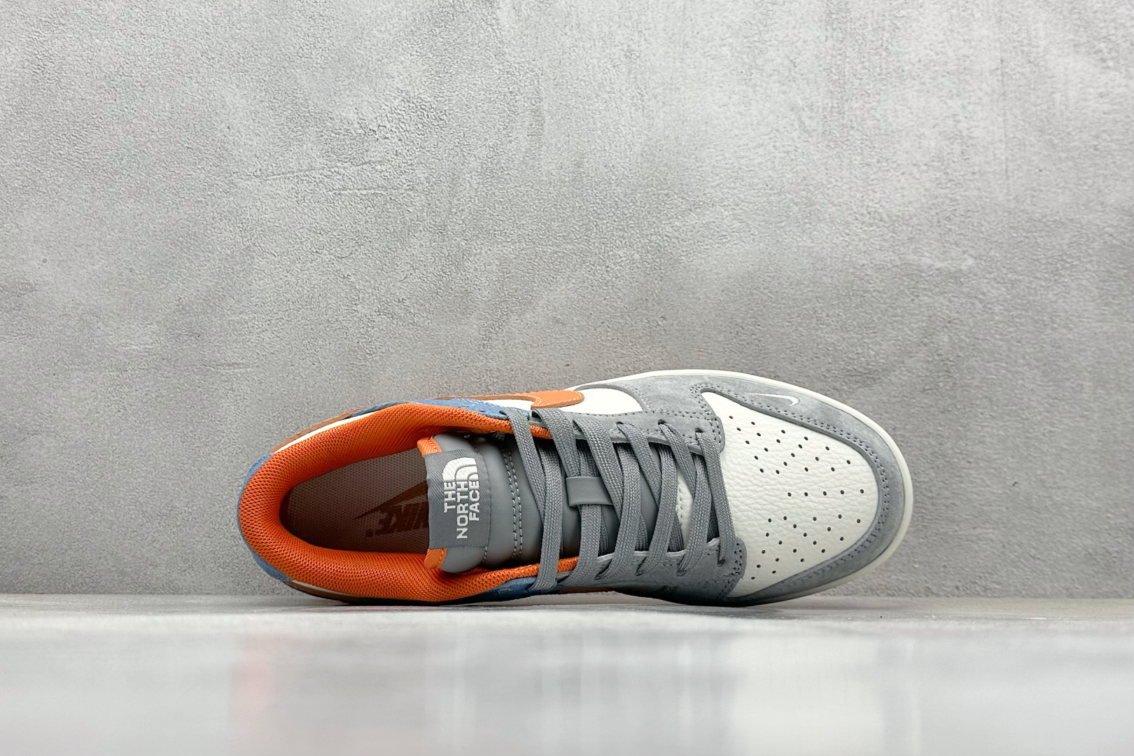  
Nike SB Dunk Low x The North Face 白灰蓝小钩
纯原大厂出品 极力推