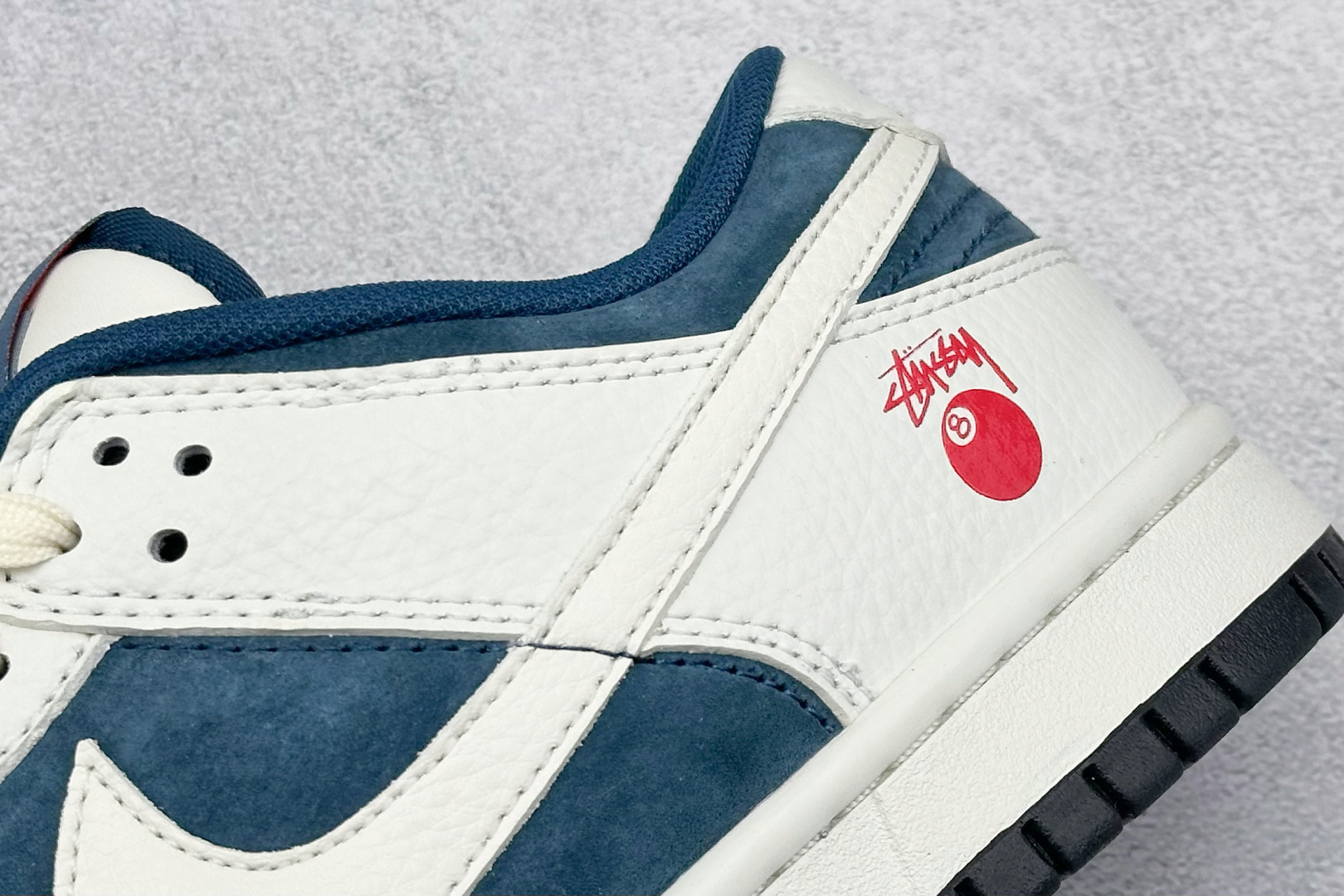  
Nike SB Dunk Low x Stussy 白青小钩
纯原大厂出品 极力推荐
原装头层材料 