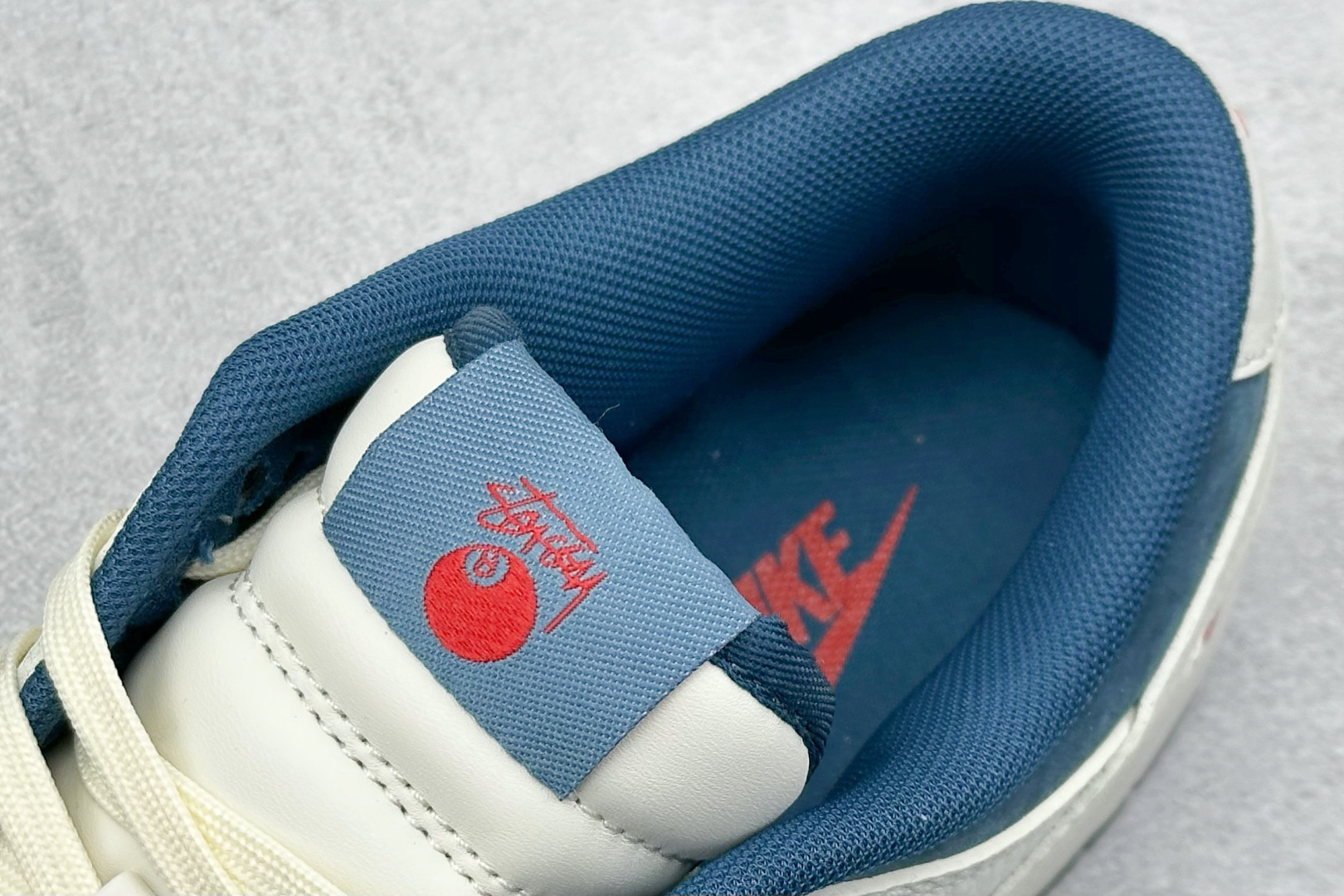  
Nike SB Dunk Low x Stussy 白青小钩
纯原大厂出品 极力推荐
原装头层材料 