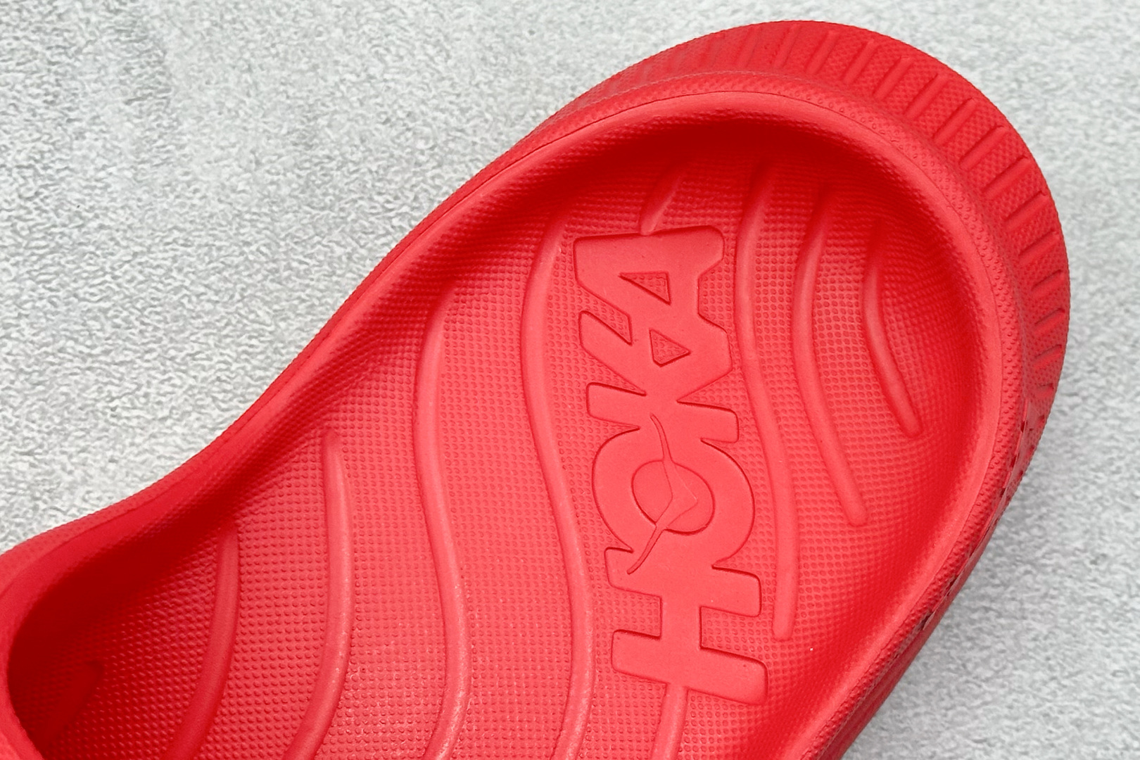  终端放店
K版 HOKA ONE ONE ORA Recovery Slide 3 运动拖鞋 
采用非