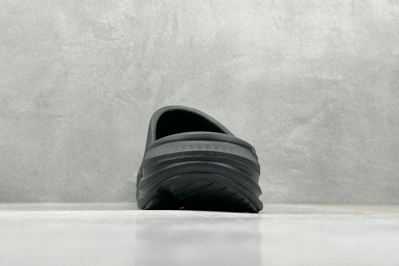  终端放店
K版 HOKA ONE ONE ORA Recovery Slide 3 运动拖鞋 
采用非