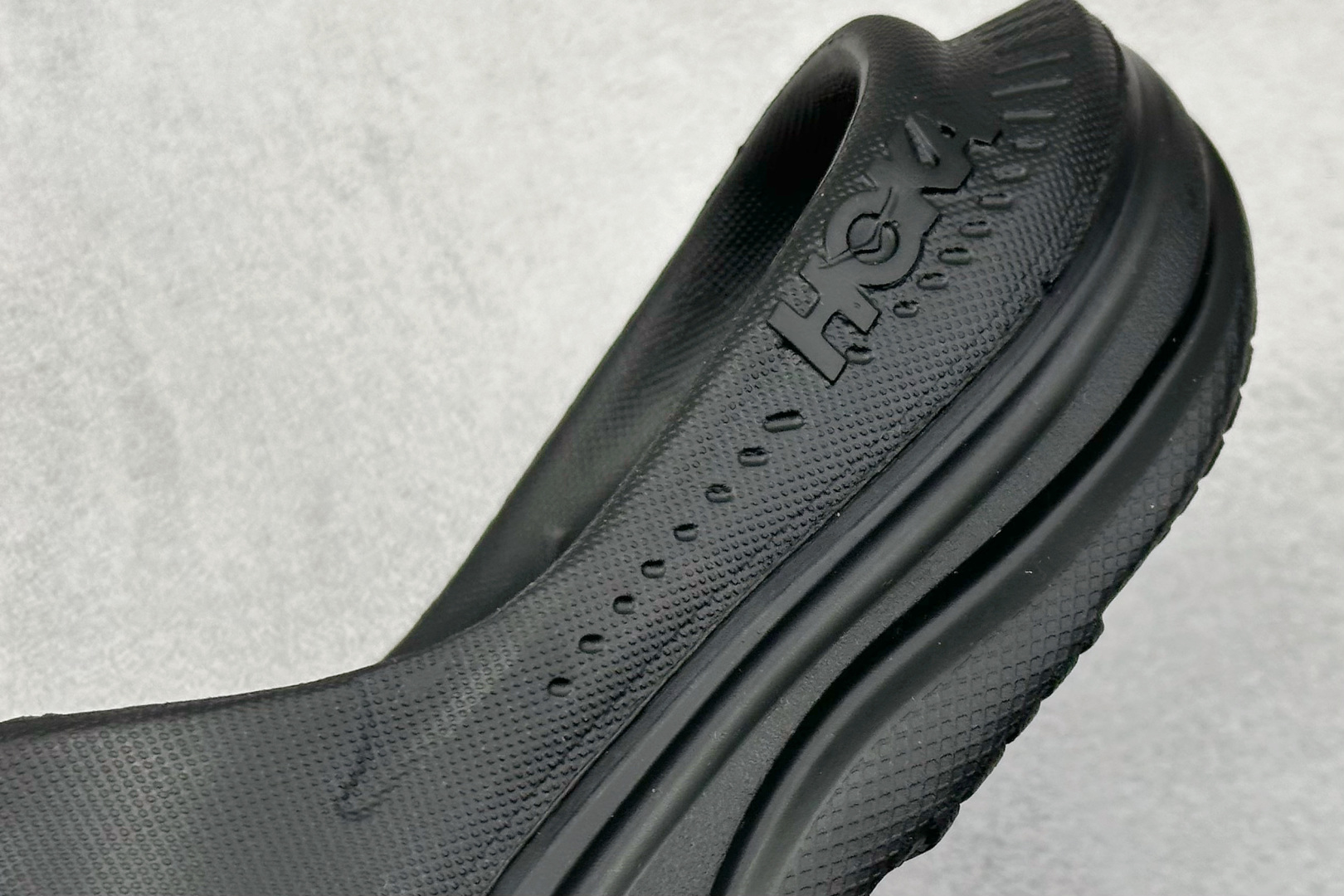  终端放店
K版 HOKA ONE ONE ORA Recovery Slide 3 运动拖鞋 
采用非