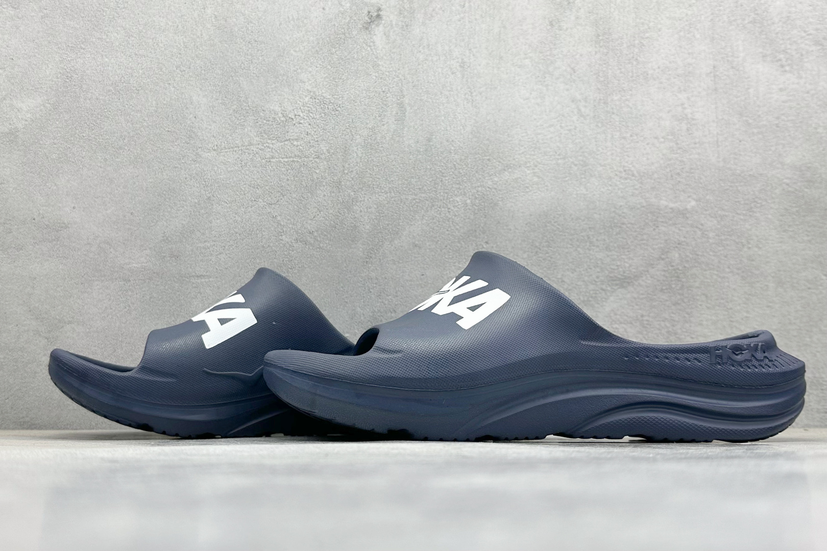  终端放店
K版 HOKA ONE ONE ORA Recovery Slide 3 运动拖鞋 
采用非