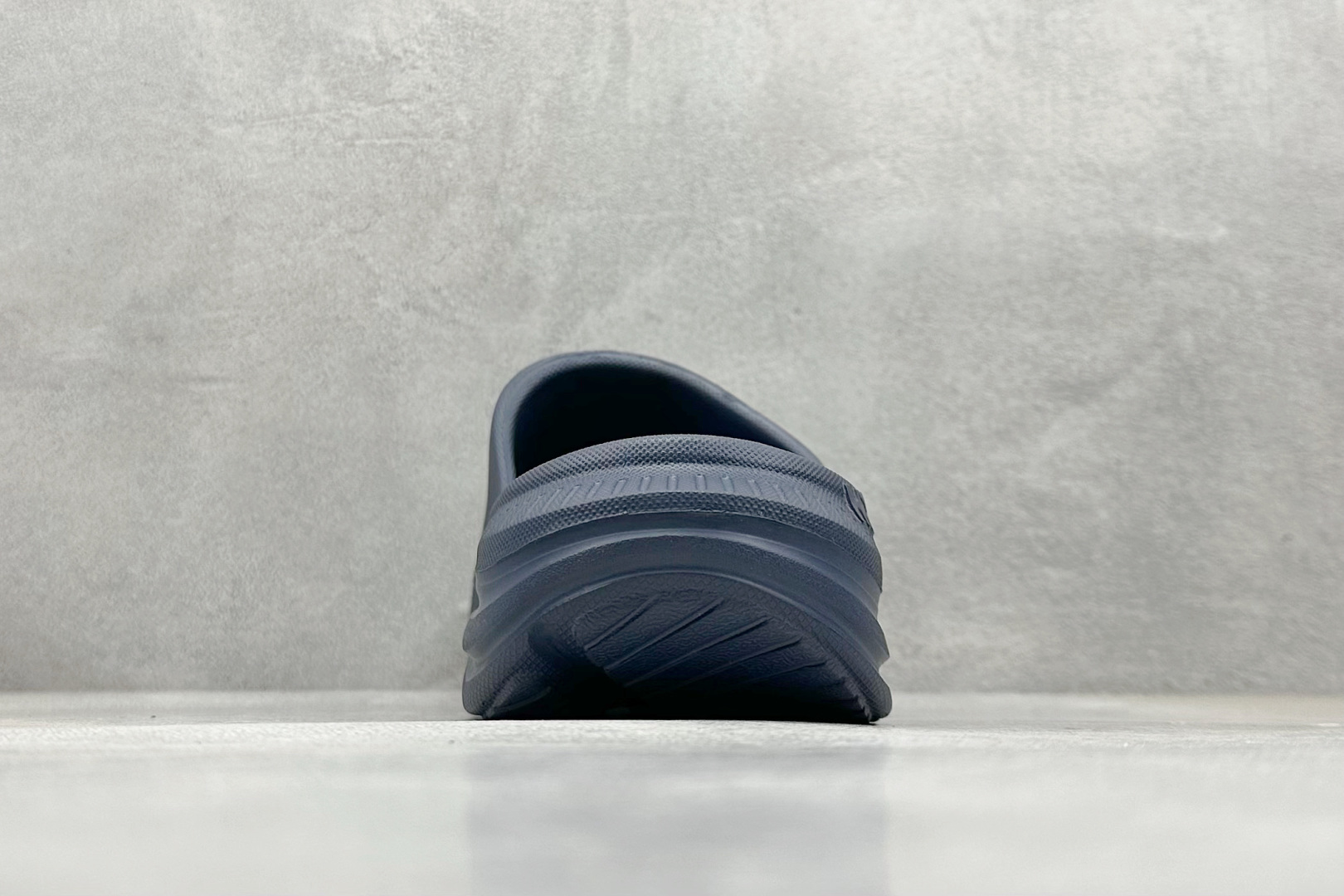  终端放店
K版 HOKA ONE ONE ORA Recovery Slide 3 运动拖鞋 
采用非