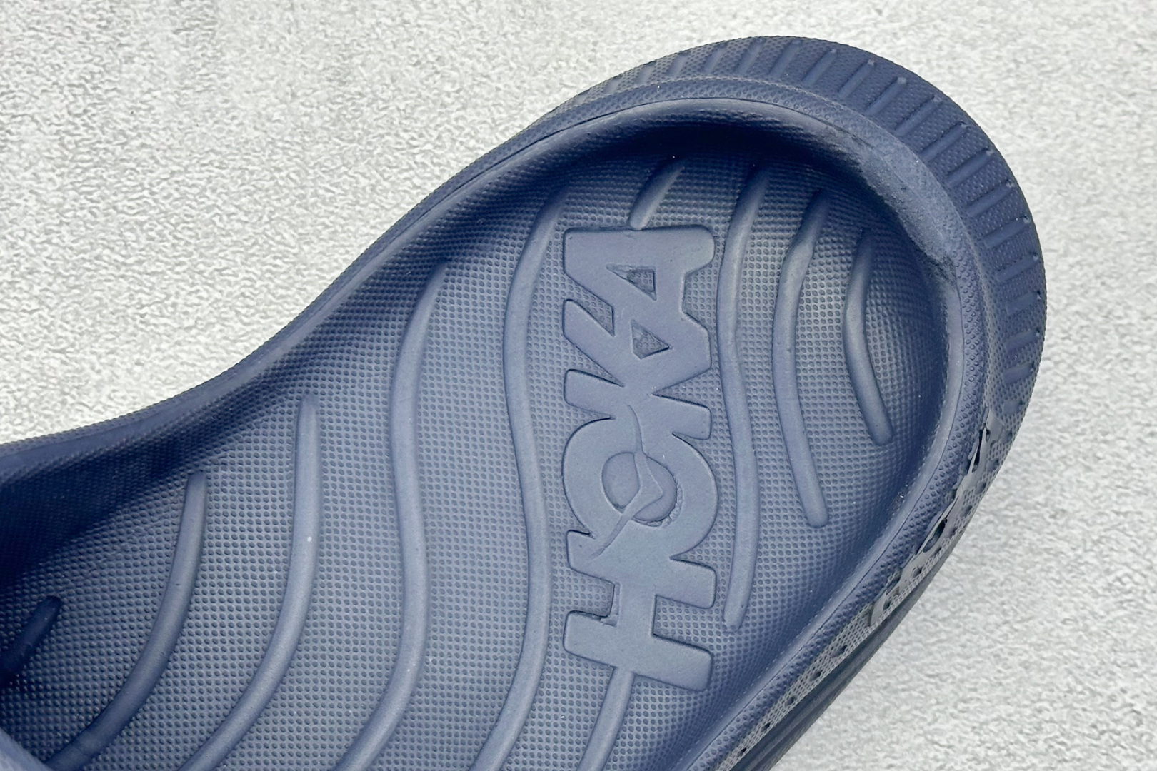  终端放店
K版 HOKA ONE ONE ORA Recovery Slide 3 运动拖鞋 
采用非