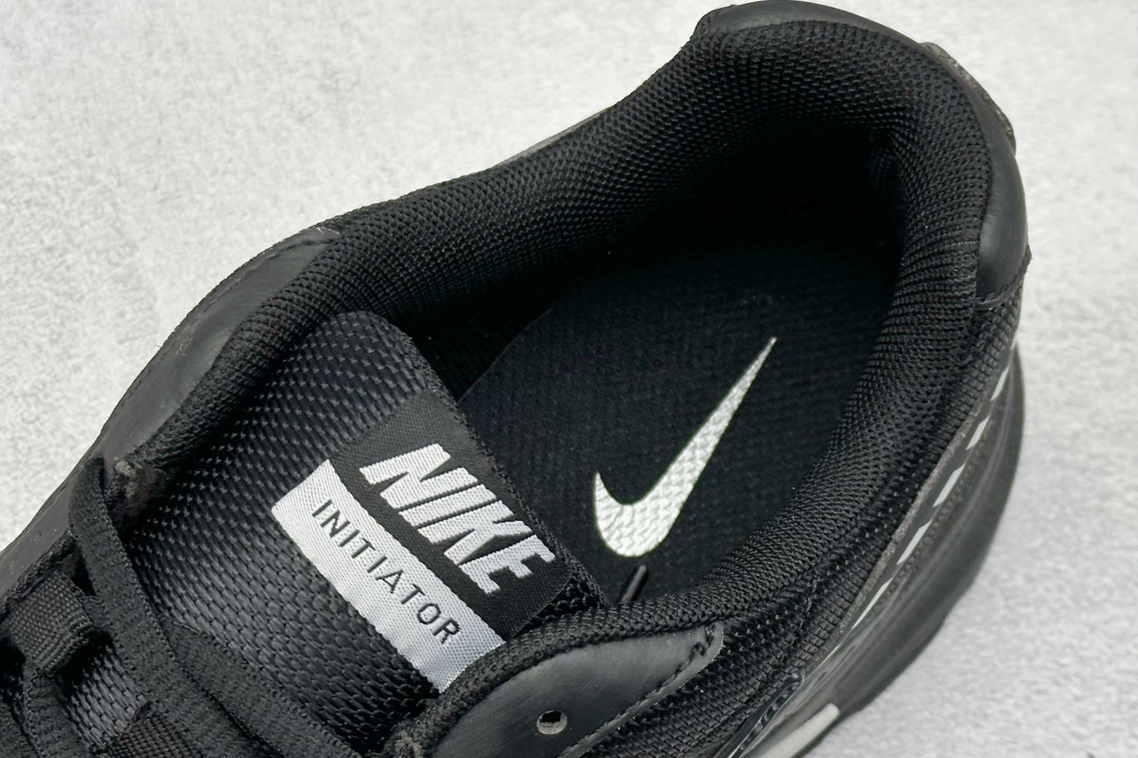  终端放店
GX版 Nike Initiator Running 耐克INS
超火复古老爹跑鞋 
独家私