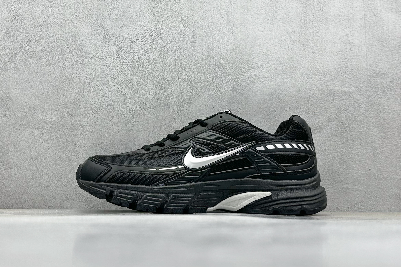  终端放店
GX版 Nike Initiator Running 耐克INS
超火复古老爹跑鞋 
独家私