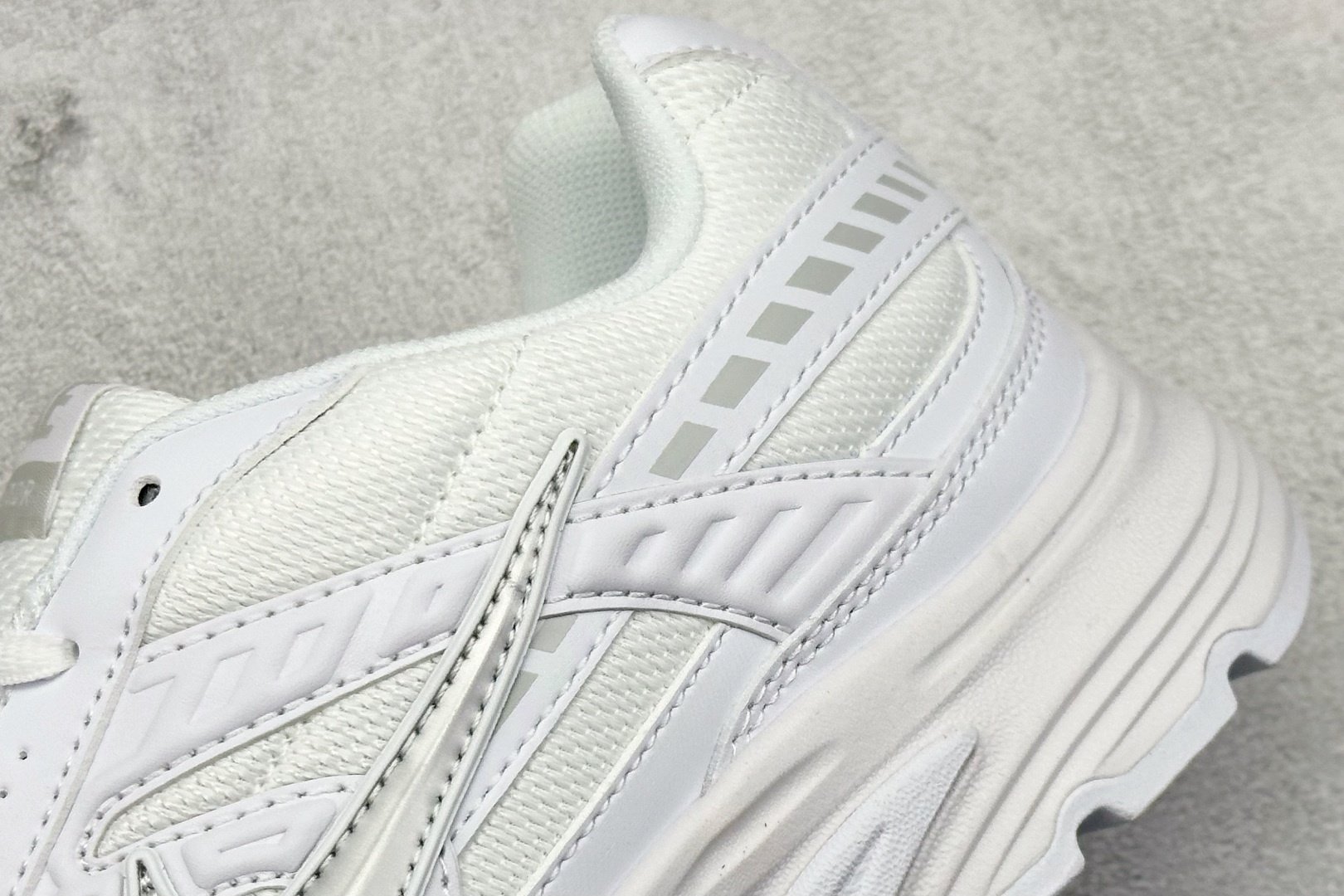  终端放店
GX版 Nike Initiator Running 耐克INS
超火复古老爹跑鞋 
独家私