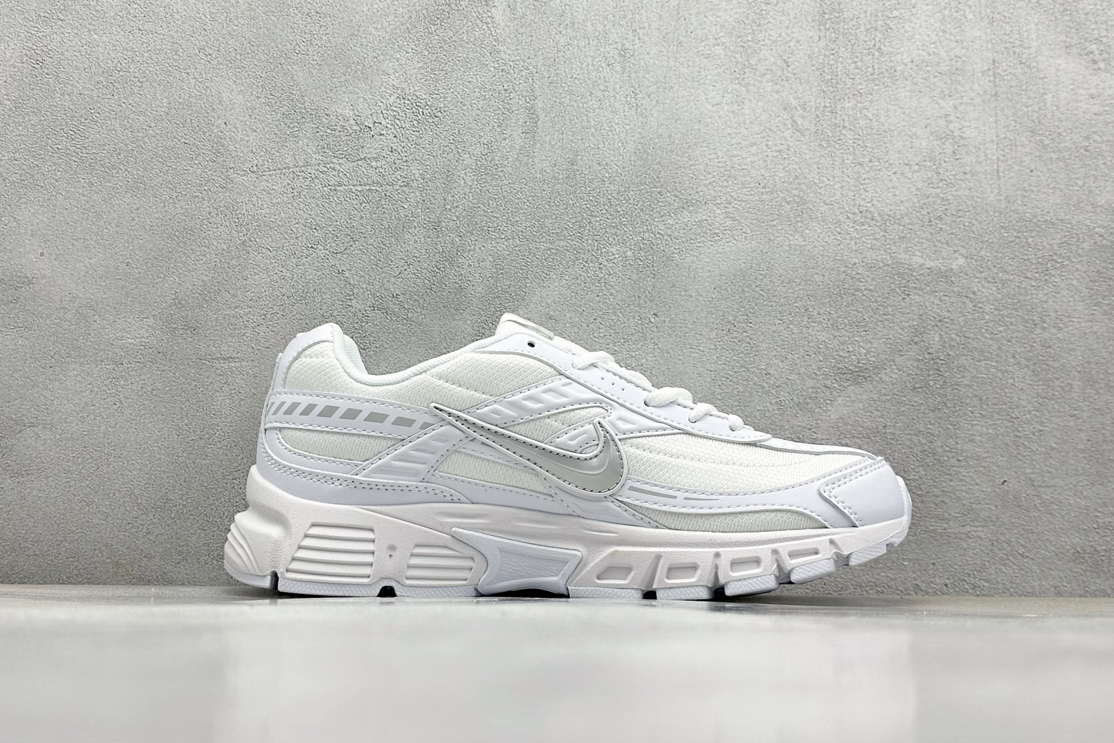  终端放店
GX版 Nike Initiator Running 耐克INS
超火复古老爹跑鞋 
独家私