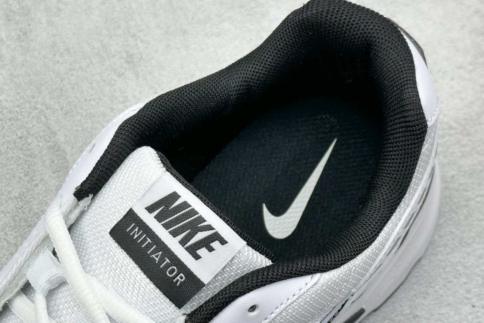  终端放店
GX版 Nike Initiator Running 耐克INS
超火复古老爹跑鞋 
独家私