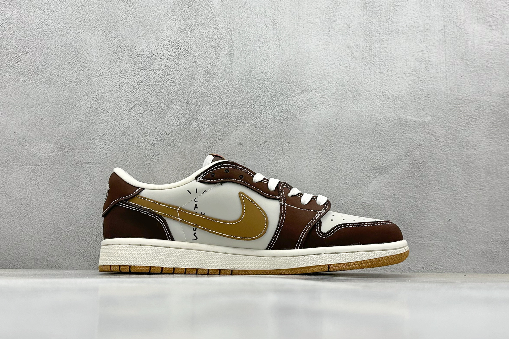 终端放店
XC版 Travis Scott x Fragment Design x Air Jorda