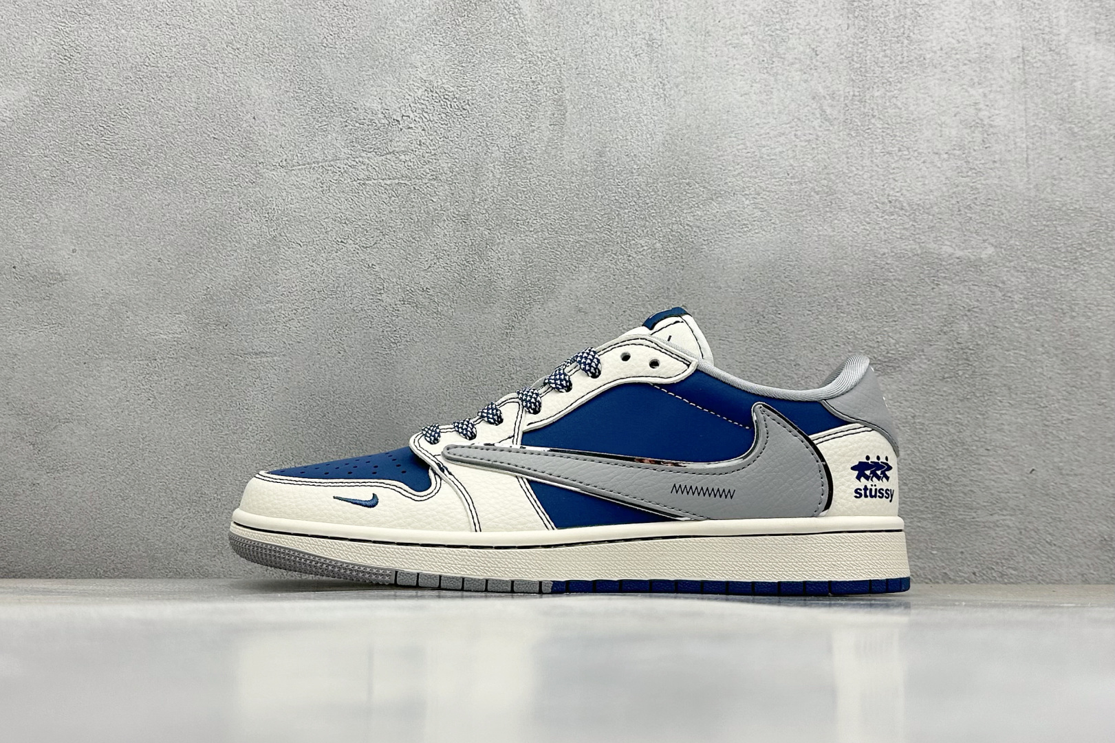 终端放店
XC版 Travis Scott x Fragment Design x Air Jorda