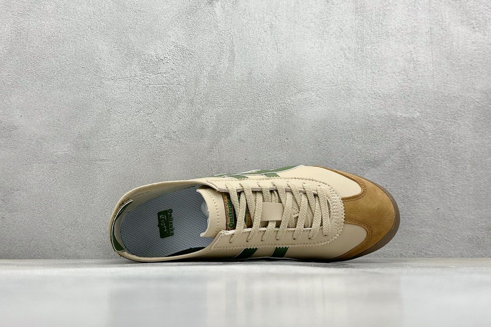  终端放店
SF版 鬼塚虎/Onitsuka Tiger Mexico 66®经典墨西哥系列低帮复古经典