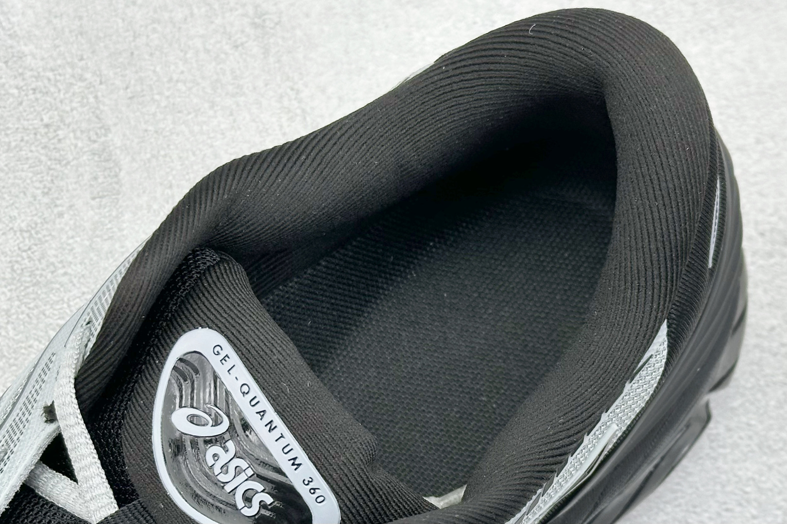  
Asics Gel-Quantum 360 VIII 亚瑟士复古透气休闲鞋缓震男子耐磨跑步鞋

货号