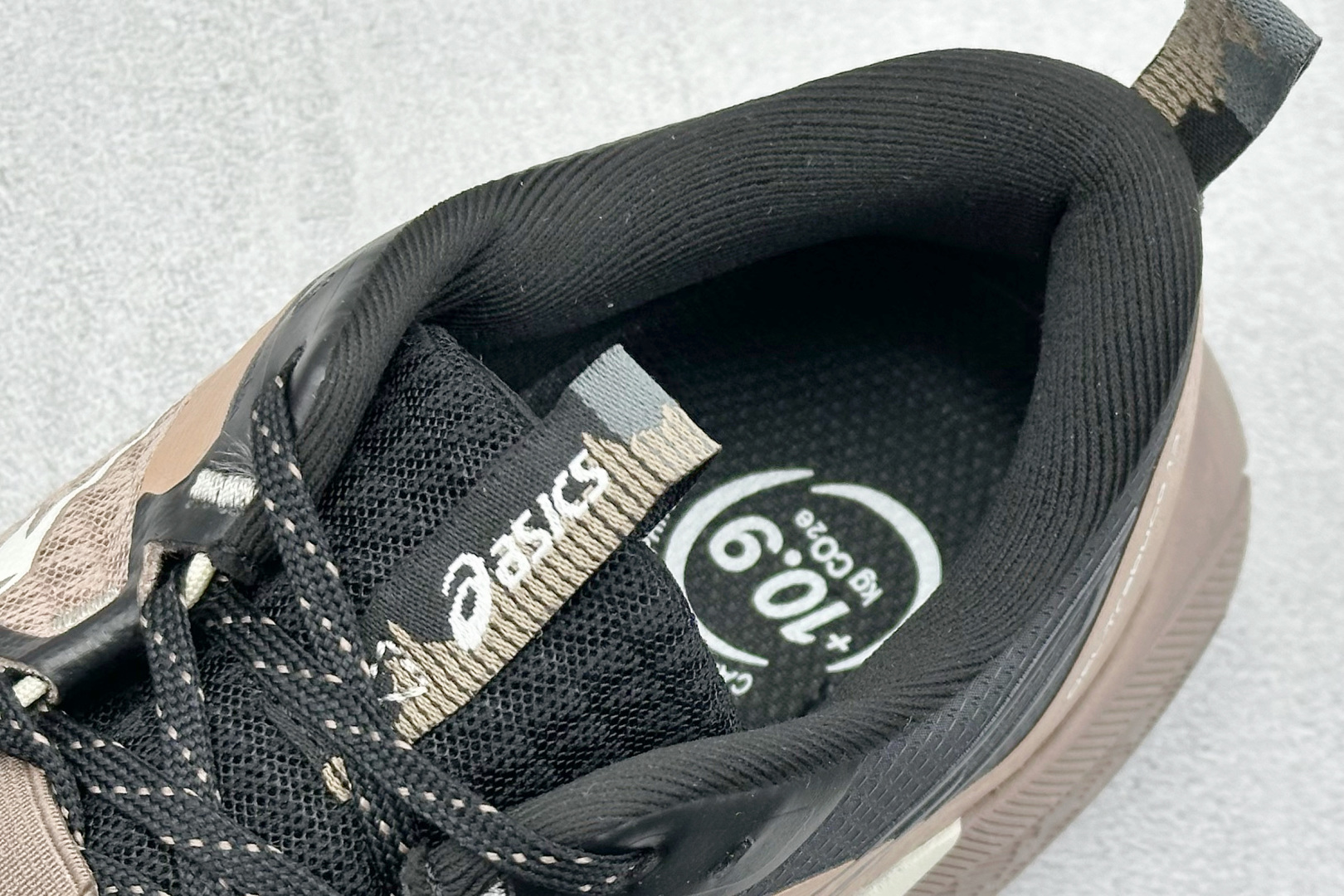  
Asics Gel-Trabuco 13 亚瑟士复古透气休闲鞋缓震耐磨跑步鞋
#鞋面采用无缝线鞋面