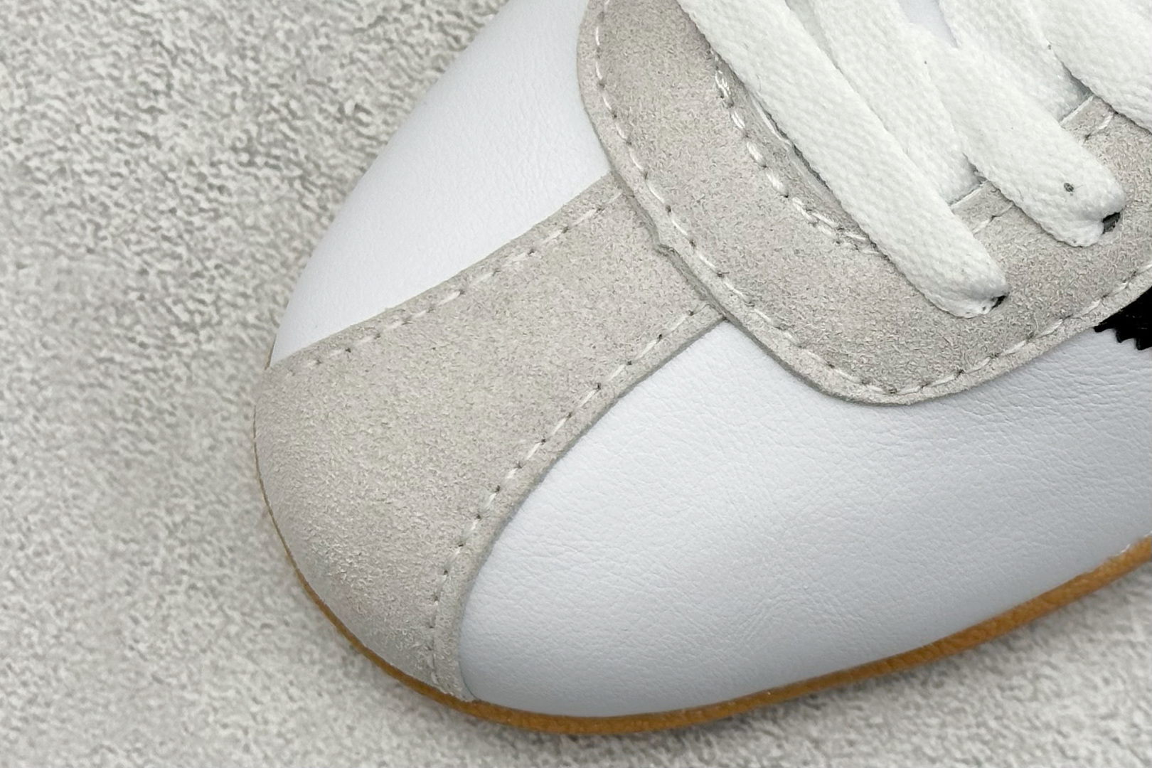  
AD Originals TOKYO DECON  W 东京限定
全新adidas Original