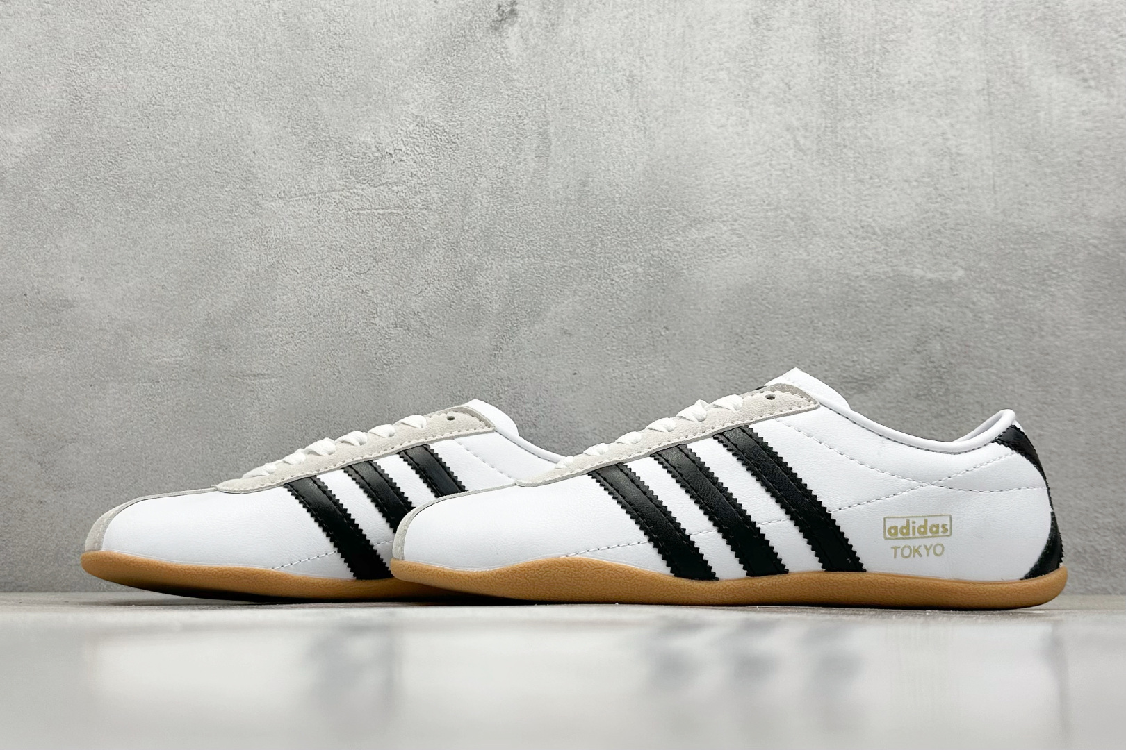  
AD Originals TOKYO DECON  W 东京限定
全新adidas Original