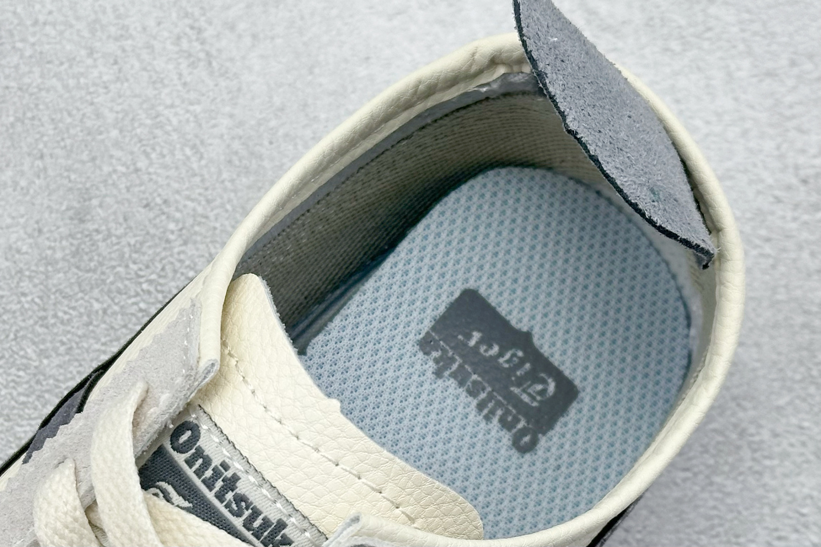  终端放店
SF版 鬼塚虎/Onitsuka Tiger Mexico 66®经典墨西哥系列低帮复古经典