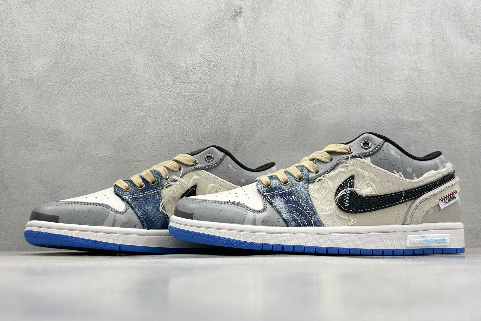  终端放店
FS版 Air Jordan 1 Low 浪钓钓手过度捕捞
整体围绕熊猫恶作剧乘浪钓手主题设