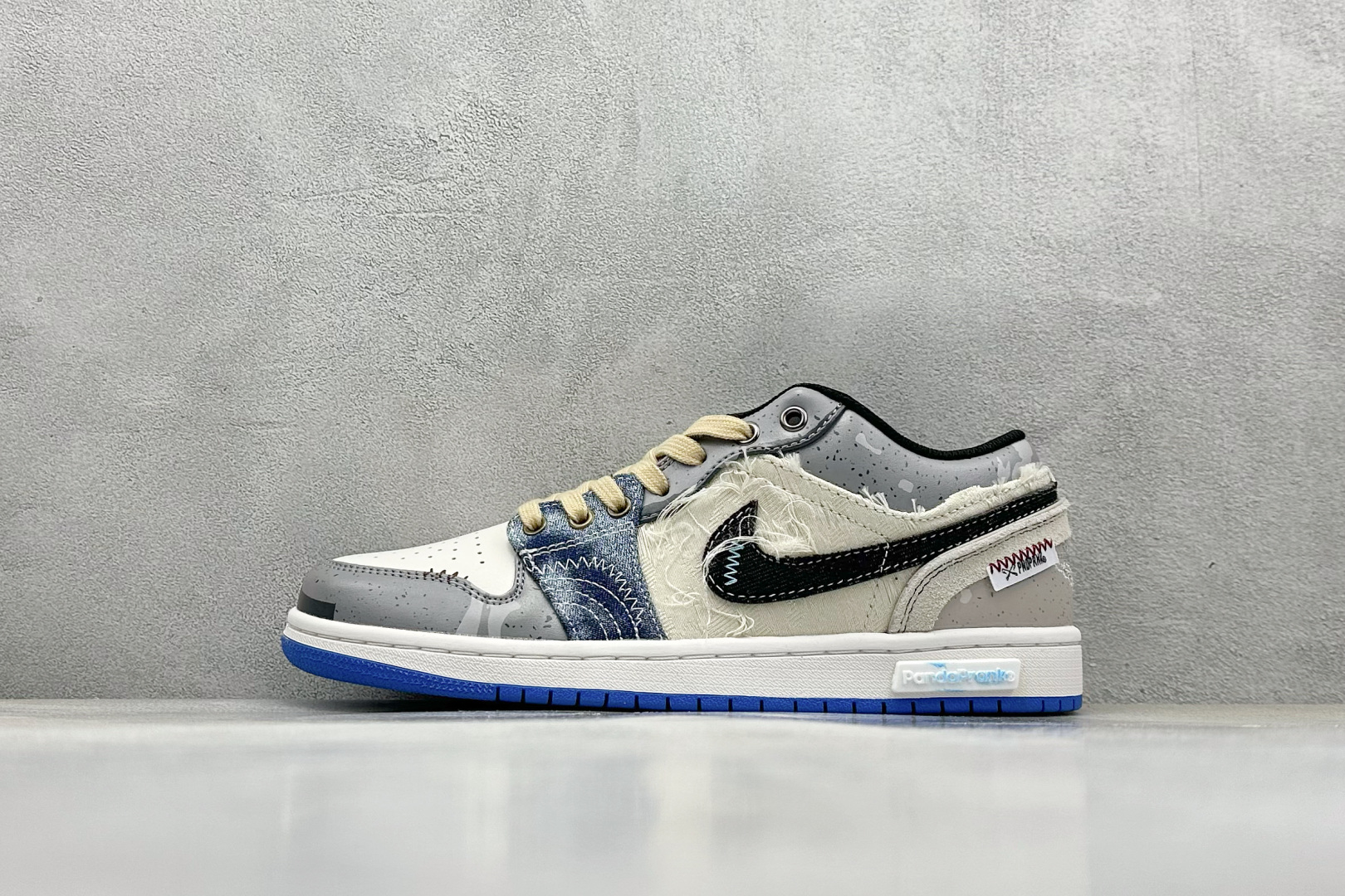  终端放店
FS版 Air Jordan 1 Low 浪钓钓手过度捕捞
整体围绕熊猫恶作剧乘浪钓手主题设