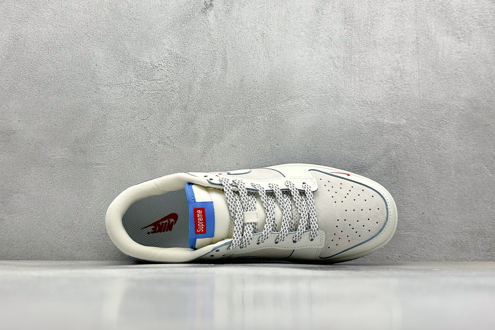  终端放店
SC版 Nike SB Dunk Low 联名三勾 奶白
低帮休闲运动滑板板鞋  大厂纯原品
