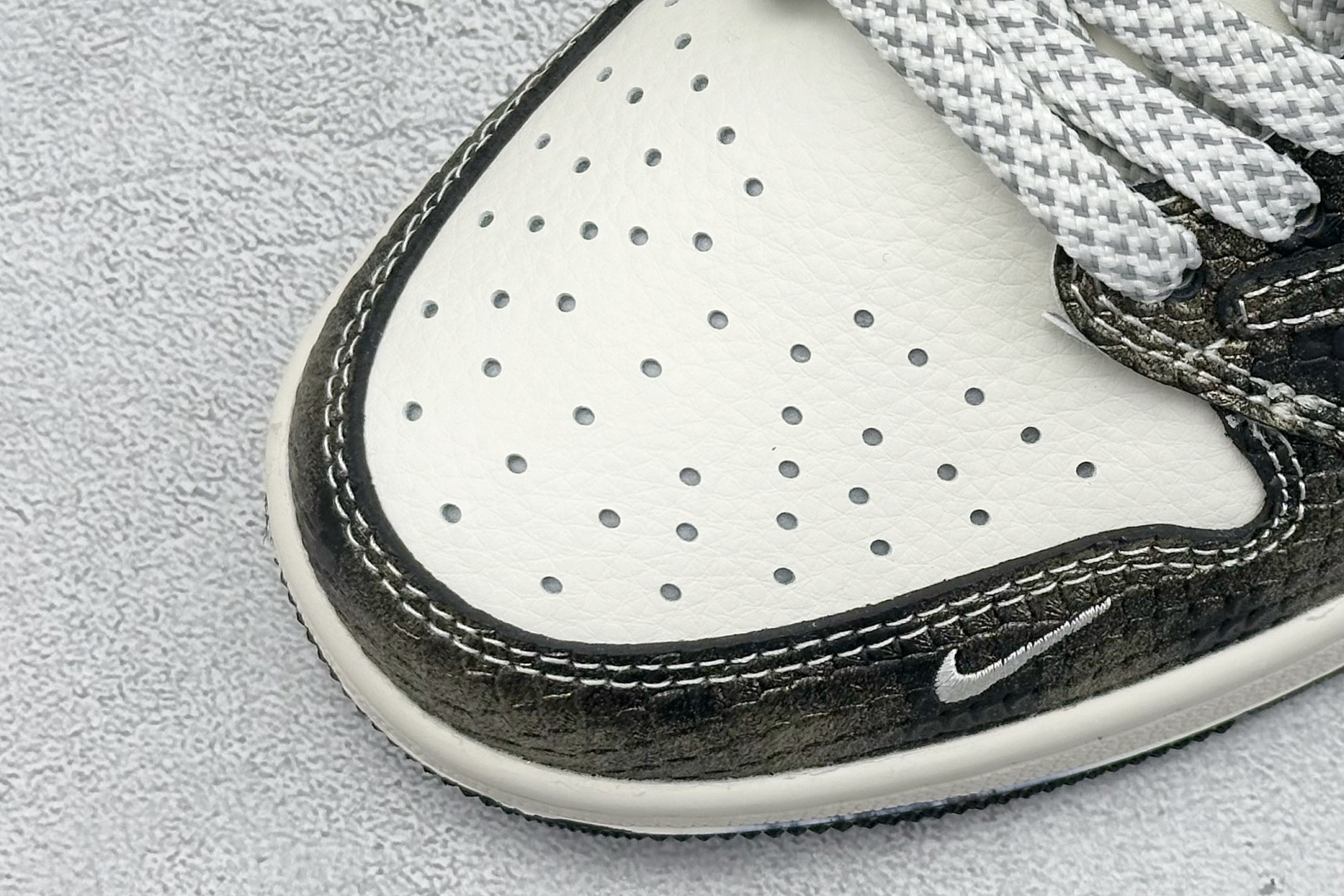 终端放店
XC版 Travis Scott x Fragment Design x Air Jorda