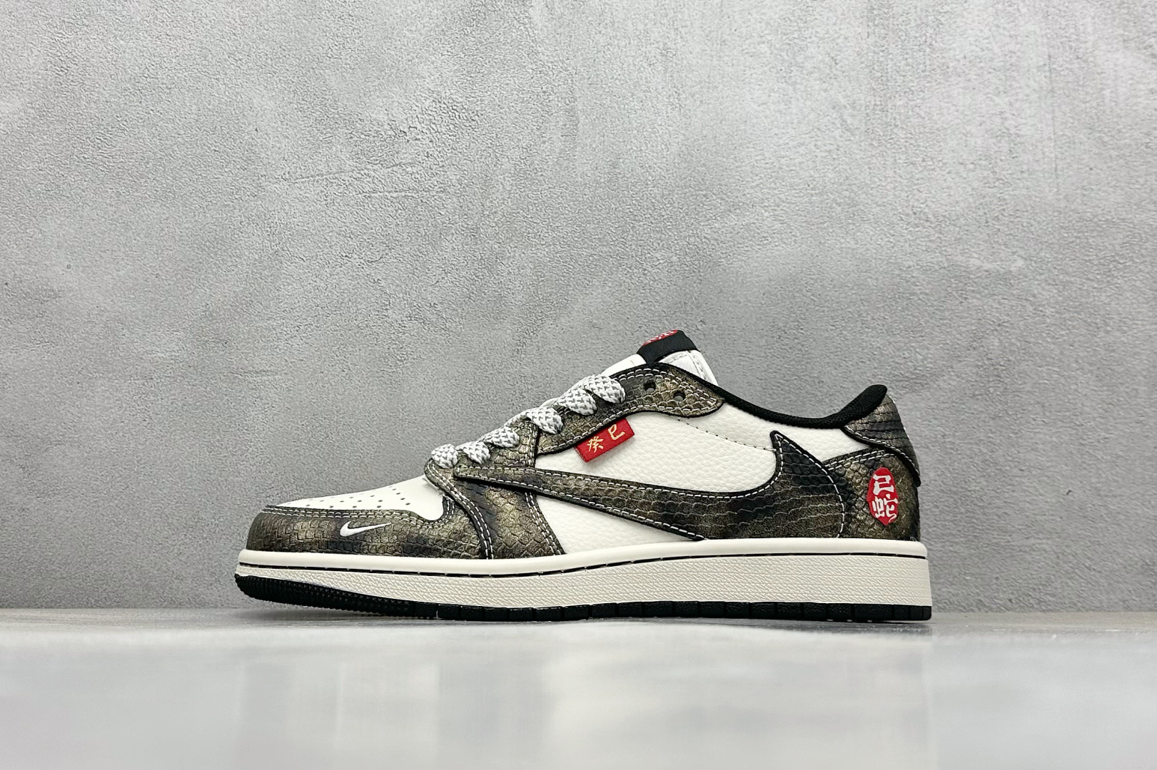终端放店
XC版 Travis Scott x Fragment Design x Air Jorda