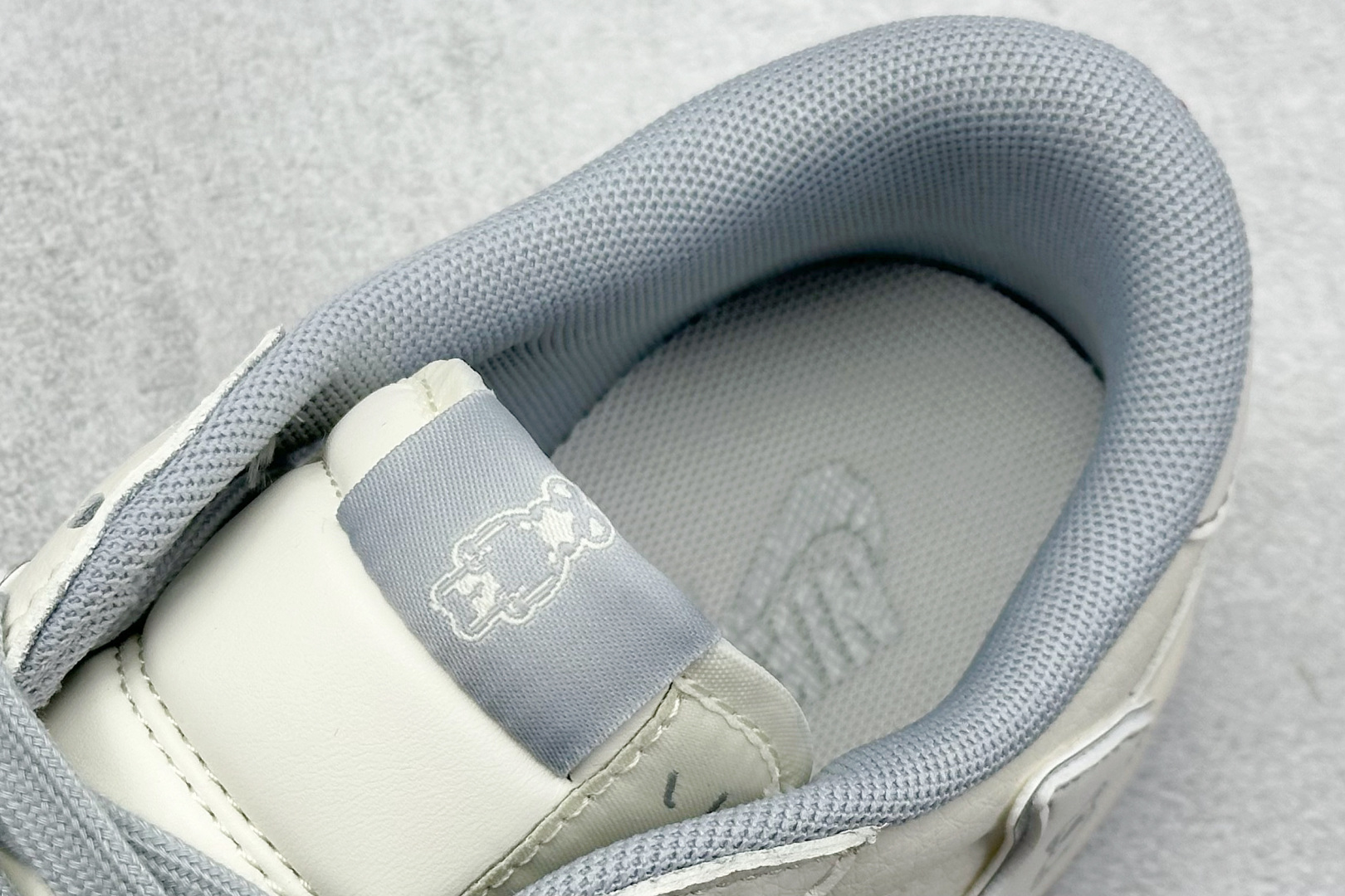 终端放店
XC版 Travis Scott x Fragment Design x Air Jorda