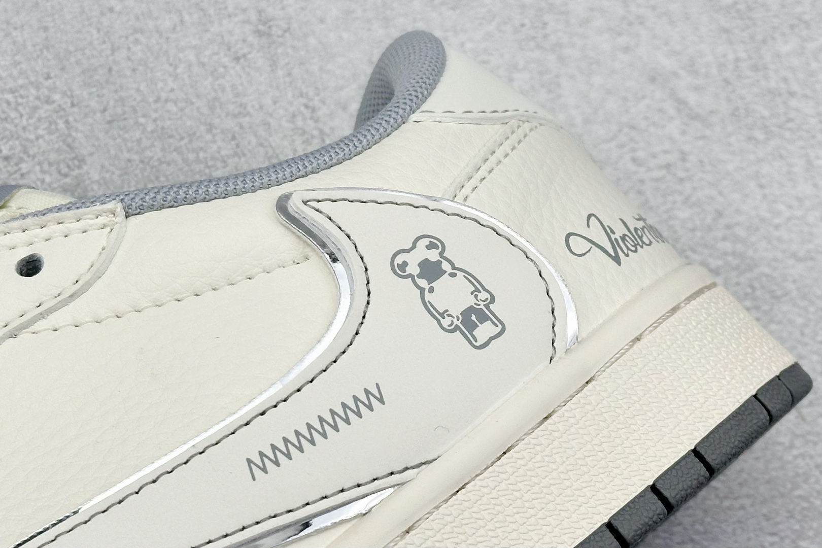终端放店
XC版 Travis Scott x Fragment Design x Air Jorda