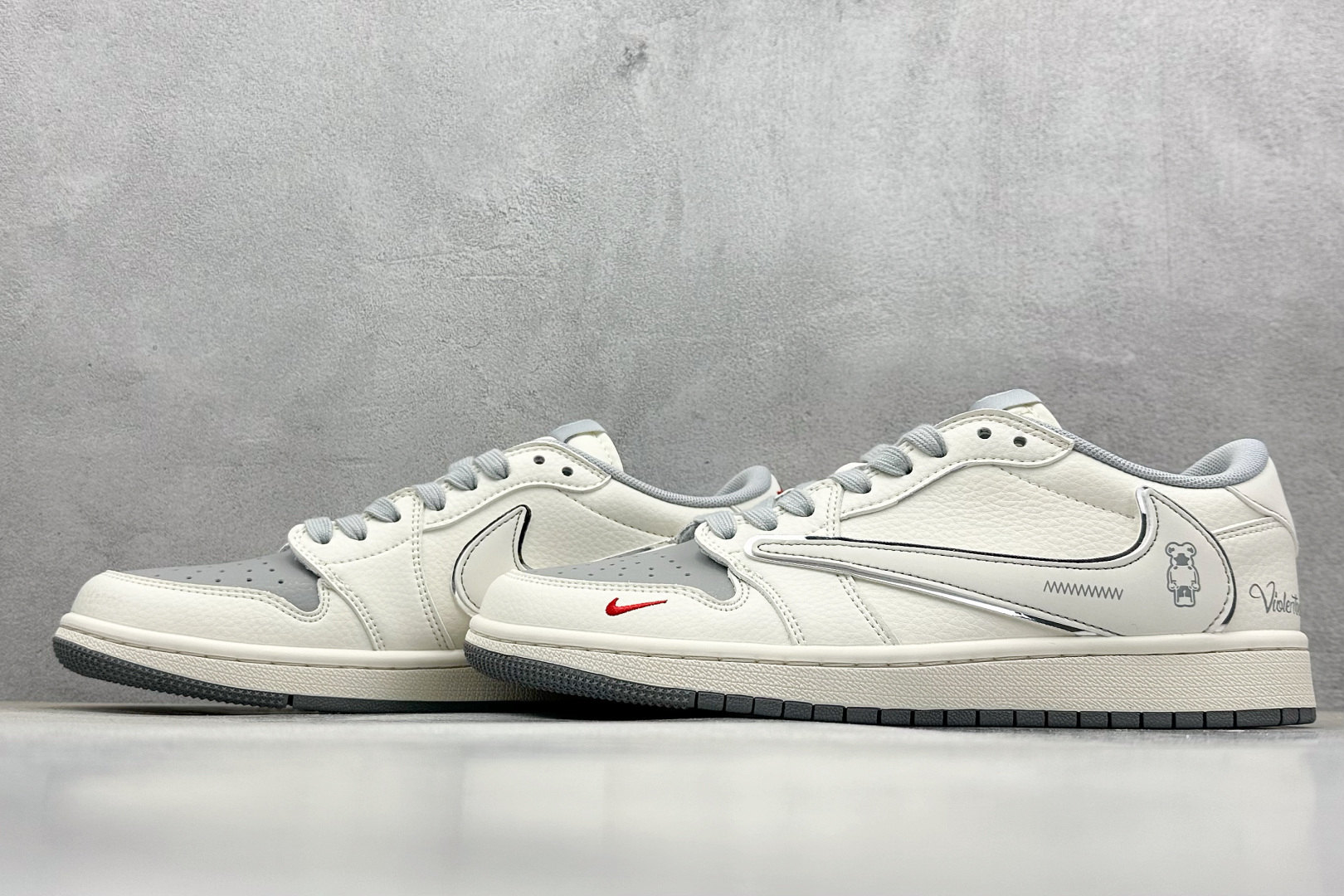 终端放店
XC版 Travis Scott x Fragment Design x Air Jorda