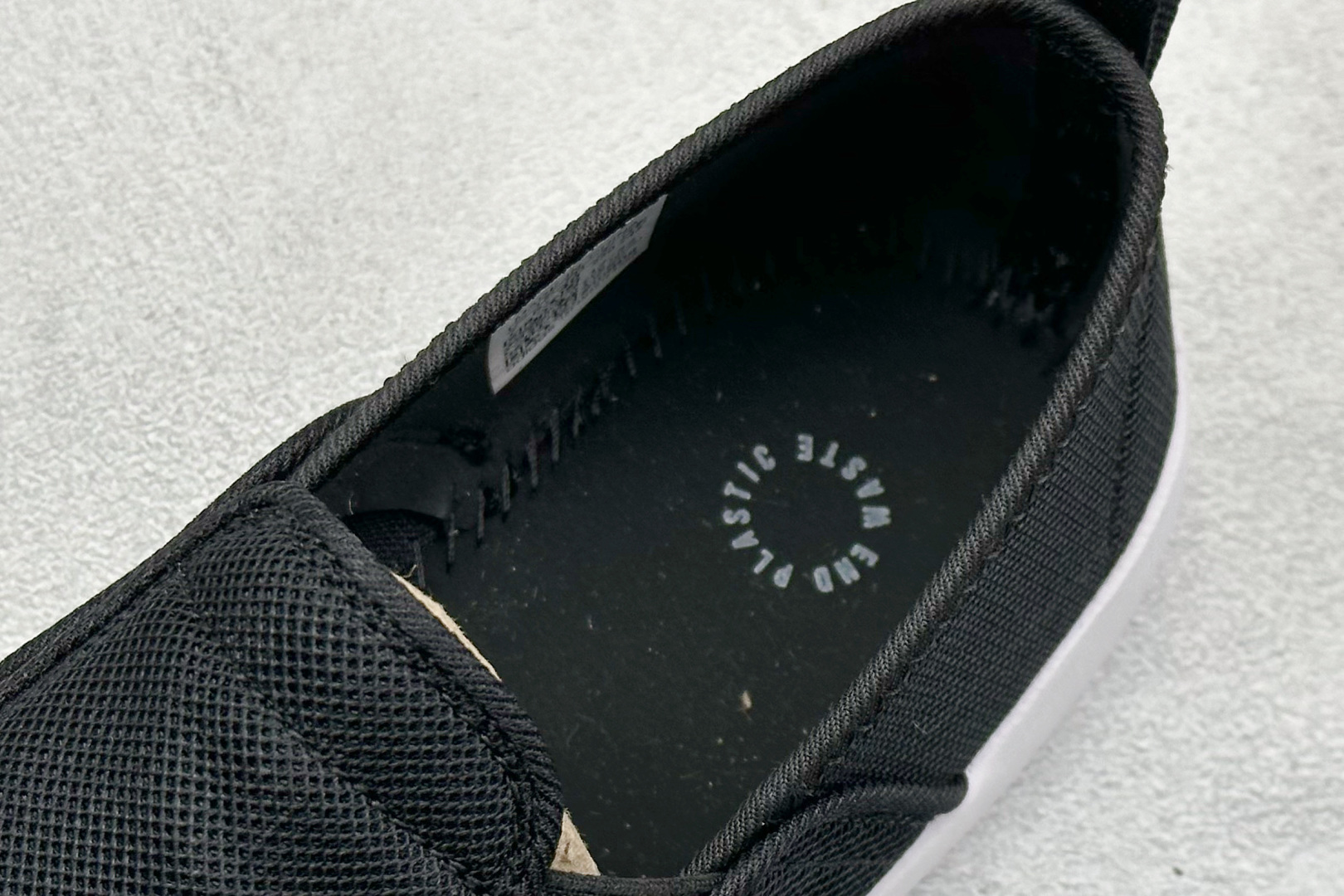  
AD TERREX  B SLIP-ON DLX
一脚蹬 网面透气 休闲百搭运动涉水鞋 

货号：H