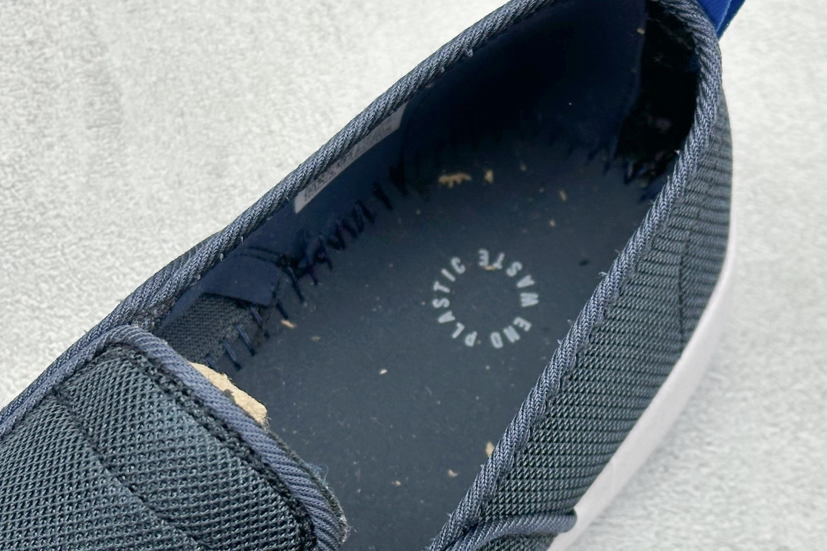  
AD TERREX  B SLIP-ON DLX
一脚蹬 网面透气 休闲百搭运动涉水鞋 

货号：I