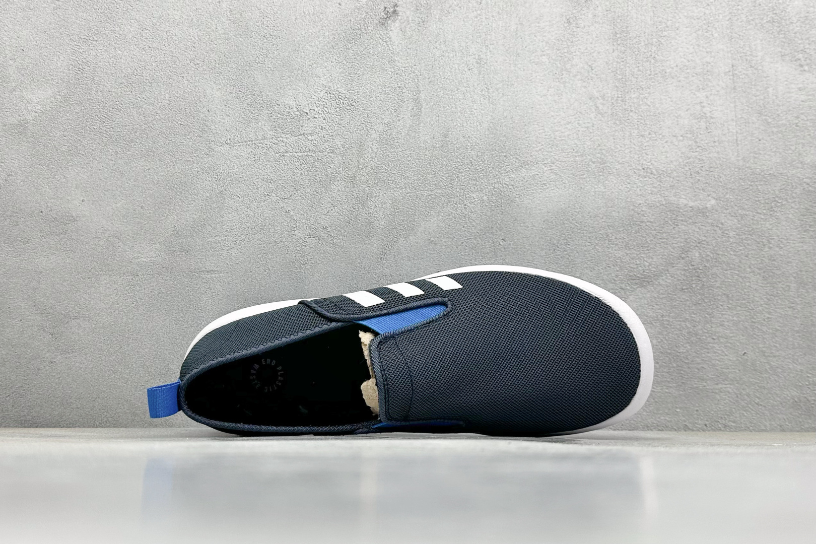  
AD TERREX  B SLIP-ON DLX
一脚蹬 网面透气 休闲百搭运动涉水鞋 

货号：I