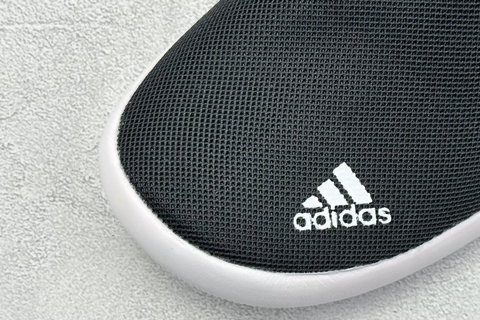  
AD TERREX  B SLIP-ON DLX
一脚蹬 网面透气 休闲百搭运动涉水鞋 

货号：G