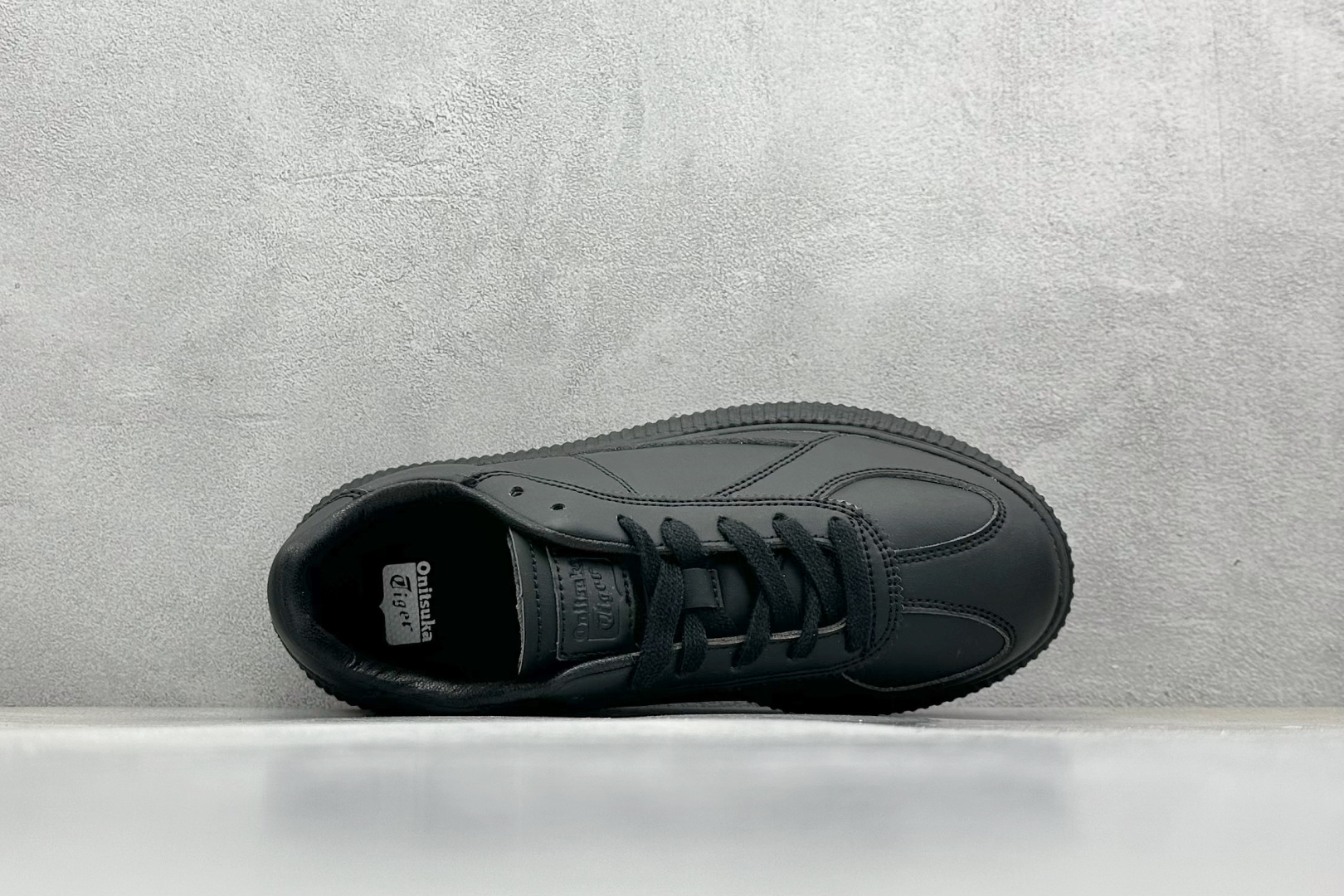  
Onitsuka Tiger鬼塚虎 Delecity 厚底运动 耐磨 低帮 生活休闲鞋 

货号：1