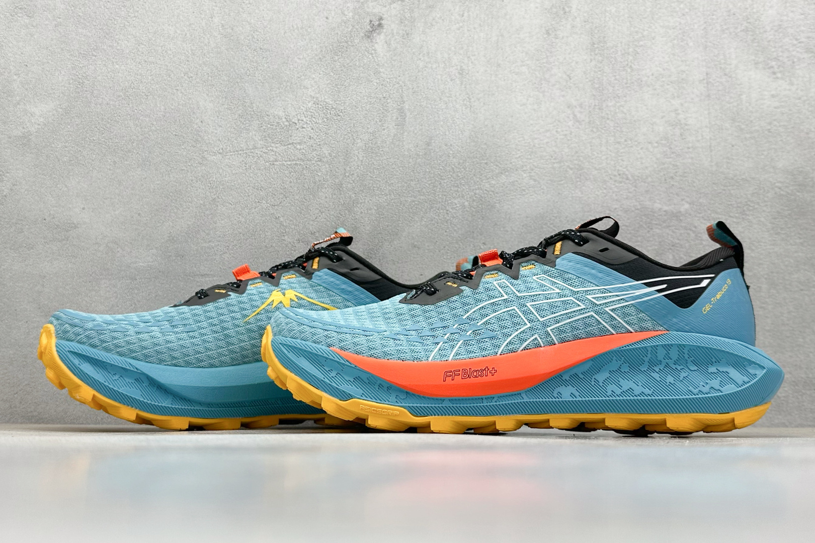  
Asics Gel-Trabuco 13 亚瑟士复古透气休闲鞋缓震耐磨跑步鞋
#鞋面采用无缝线鞋面