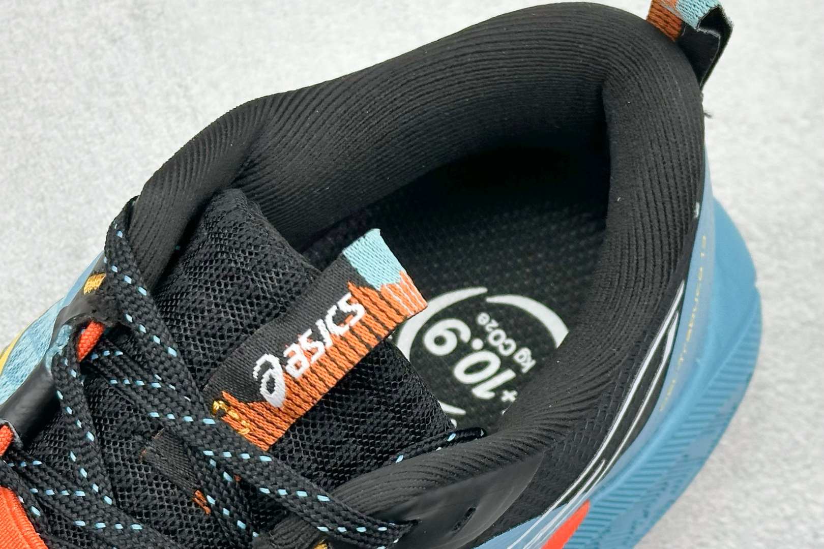  
Asics Gel-Trabuco 13 亚瑟士复古透气休闲鞋缓震耐磨跑步鞋
#鞋面采用无缝线鞋面