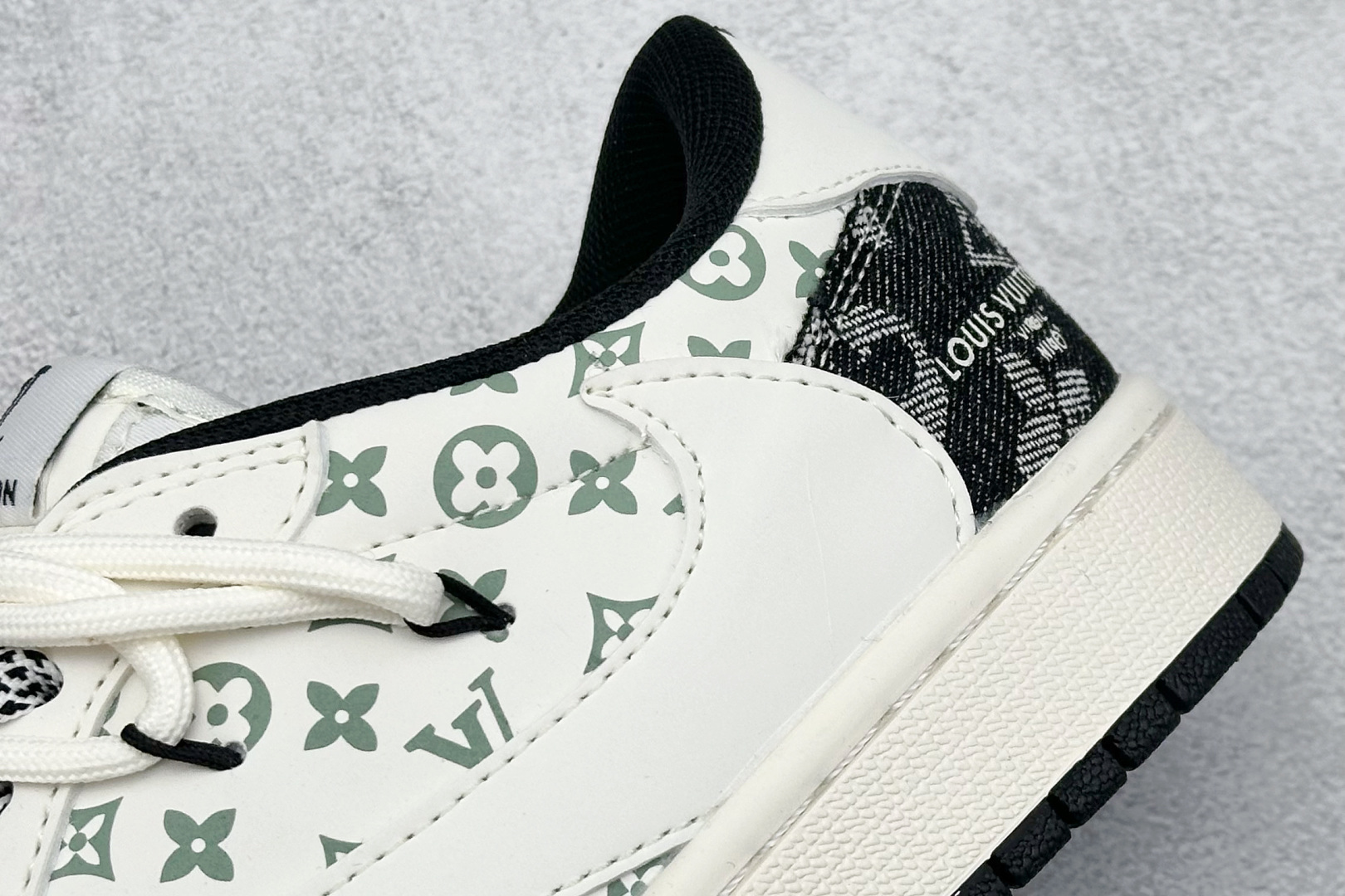 终端放店
XC版 Travis Scott x Fragment Design x Air Jorda