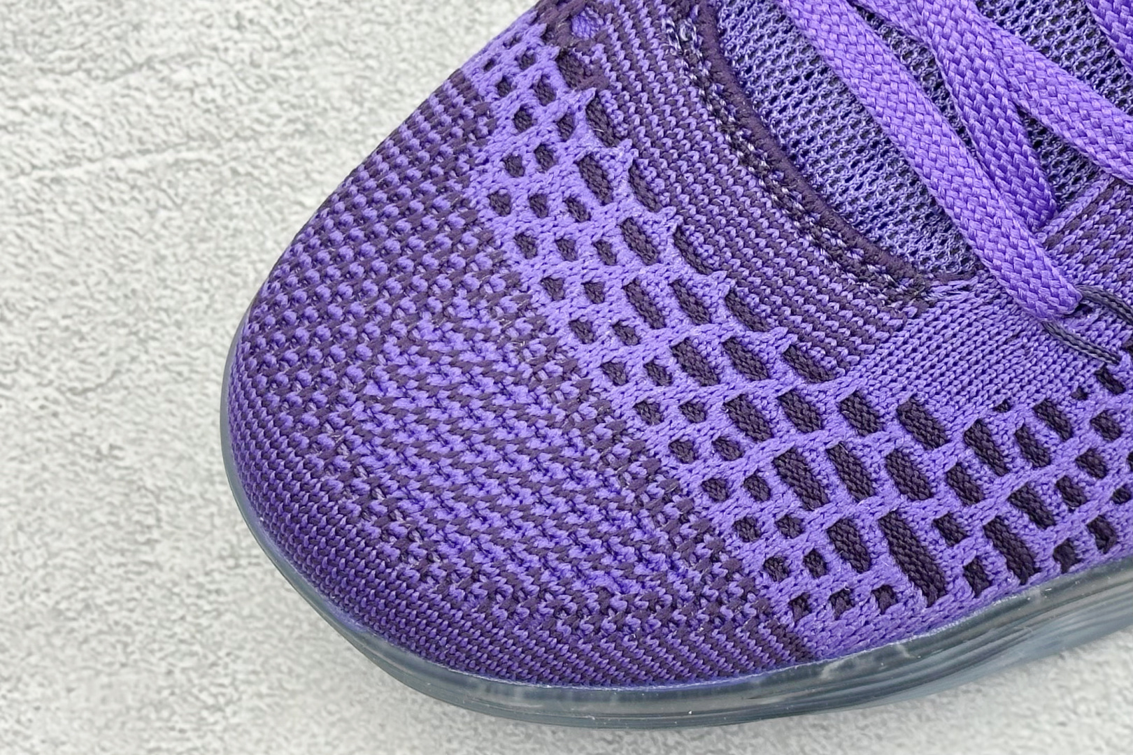 终端放店
GJR版 NK Kobe 9 Elite Protro 科比九代精英款低帮实战篮球鞋
设计灵